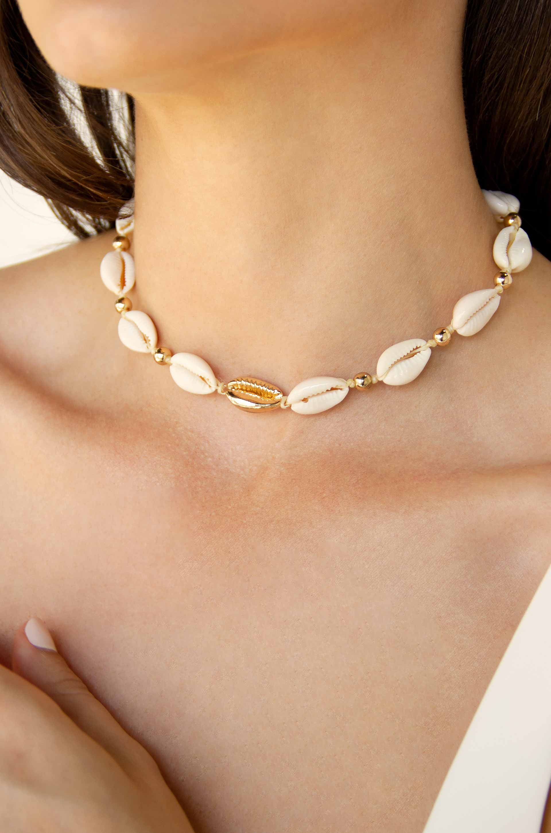 Ettika Jewelry | Shell & 18kt Gold Plated Necklace | Ettika