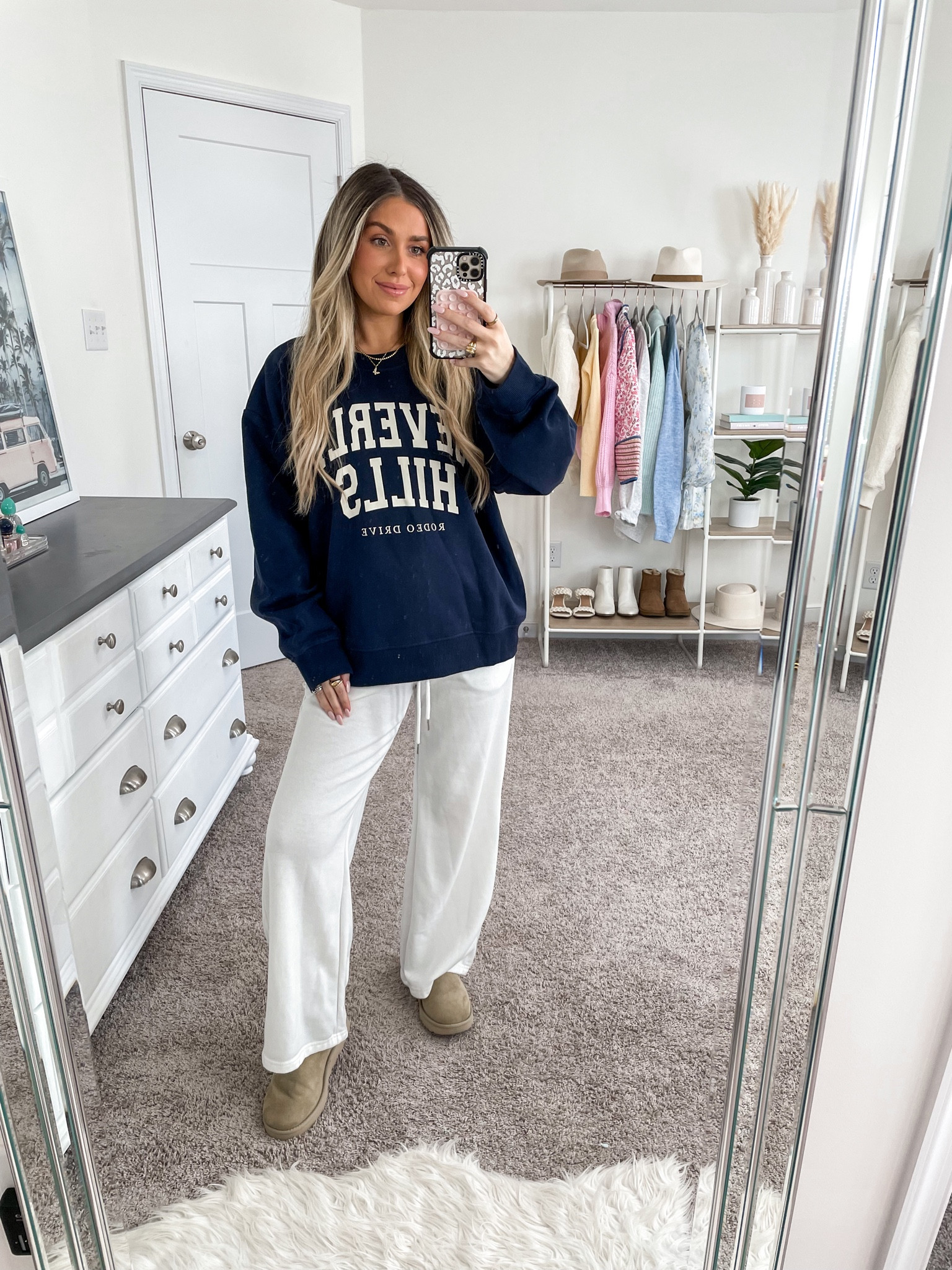 Sweatshirt: large // wide leg sweatpants: small // Ugg minis: size 6

#LTKstyletip #LTKSeasonal #LTKfindsunder100