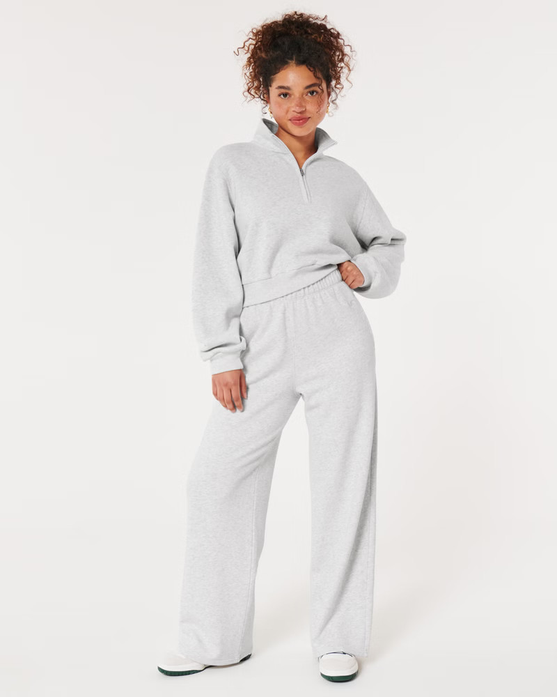 Feel Good Ultra High-Rise Fleece Wide-Leg Pants | Hollister (US)