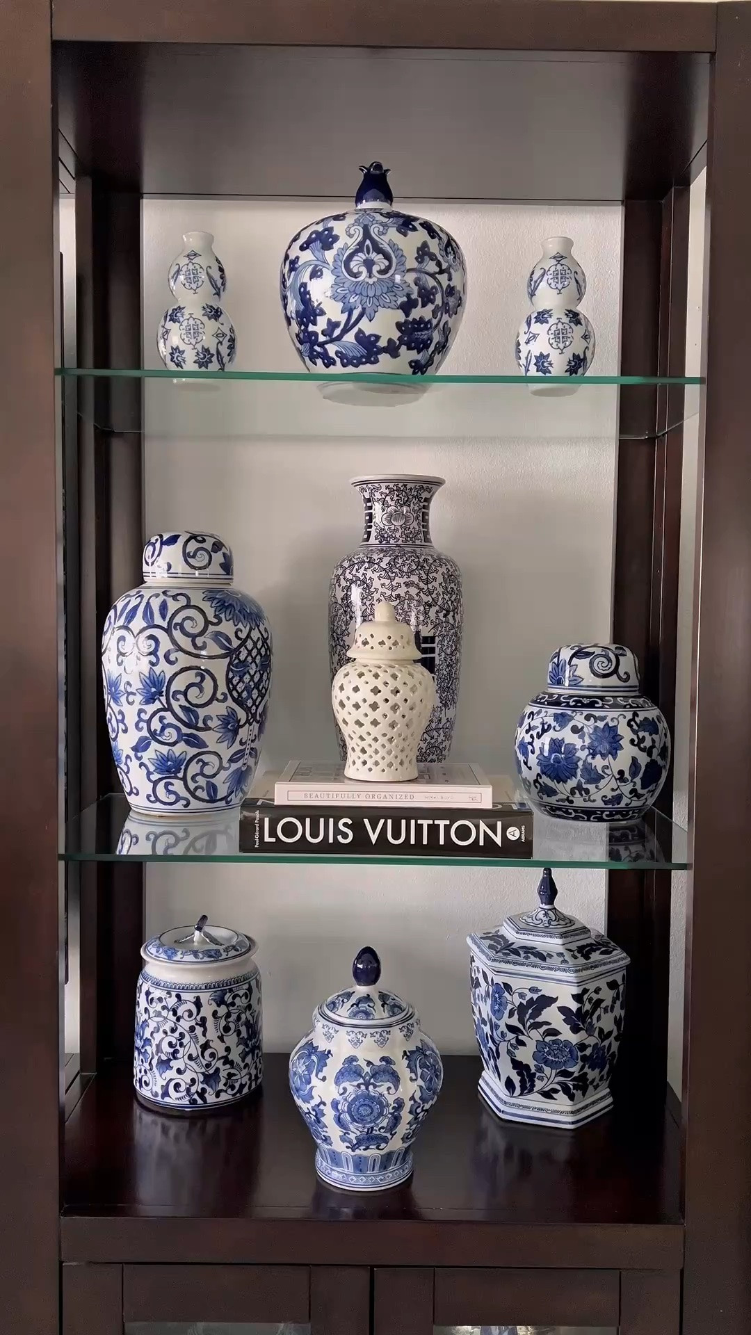 SUMMER HOME DECOR:

Here’s an easy way to update your home for Memorial Day and July 4th.

Add American 🇺🇸 flags to your existing home decor to add a festive touch.

Also linking similar blue and white ginger jars.

#LTKSeasonal #LTKOver40 #LTKSaleAlert #LTKHome #LTKvlog