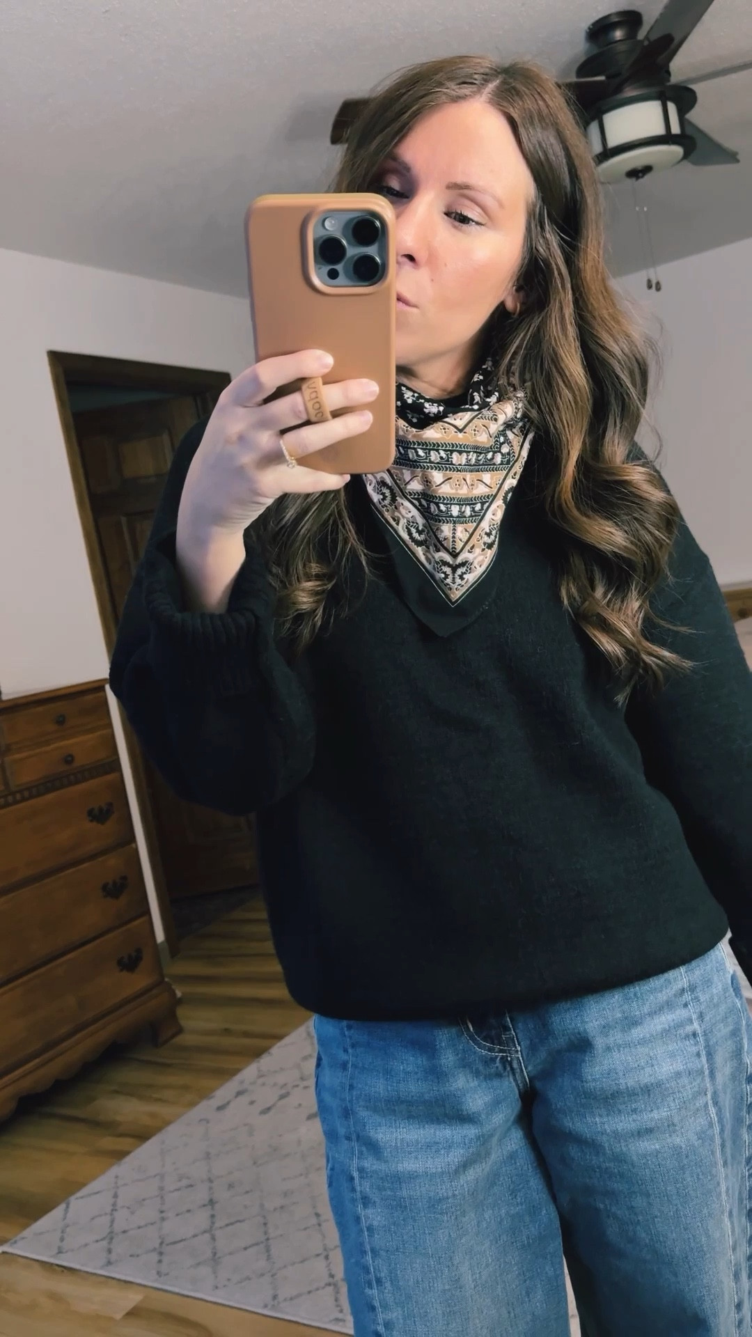 Wearing small in my tee, xs in my sweater (black), and 0 petite in my barrel jeans. My boots are size 6.5

My scarf is sold out so linked similar ones!



#LTKgrwm #LTKFindsUnder100 #LTKPetite