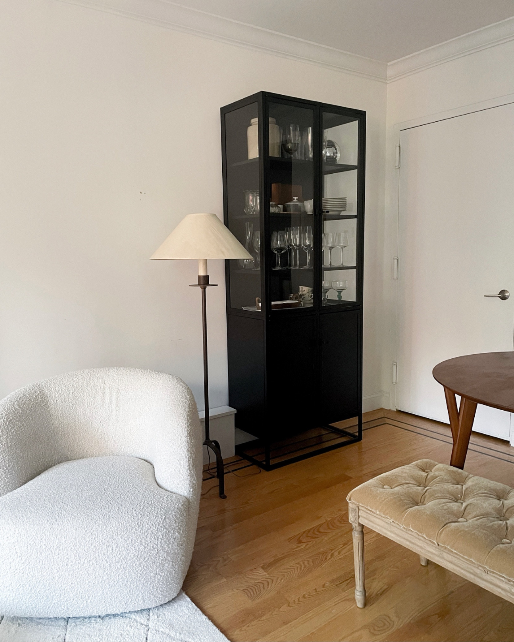 Dining area is coming together, slowly but surely! New cabinet making all the difference in the world to elevate and carve out this space.


#LTKhome #LTKSeasonal #LTKstyletip