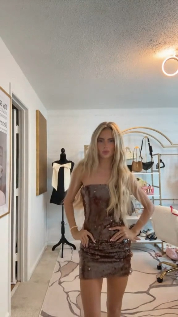 Dress 1 @showpo

Obsessed with this dress for fall time in college 😍🍂

#LTKSeasonal #LTKPetite #LTKStyleTip