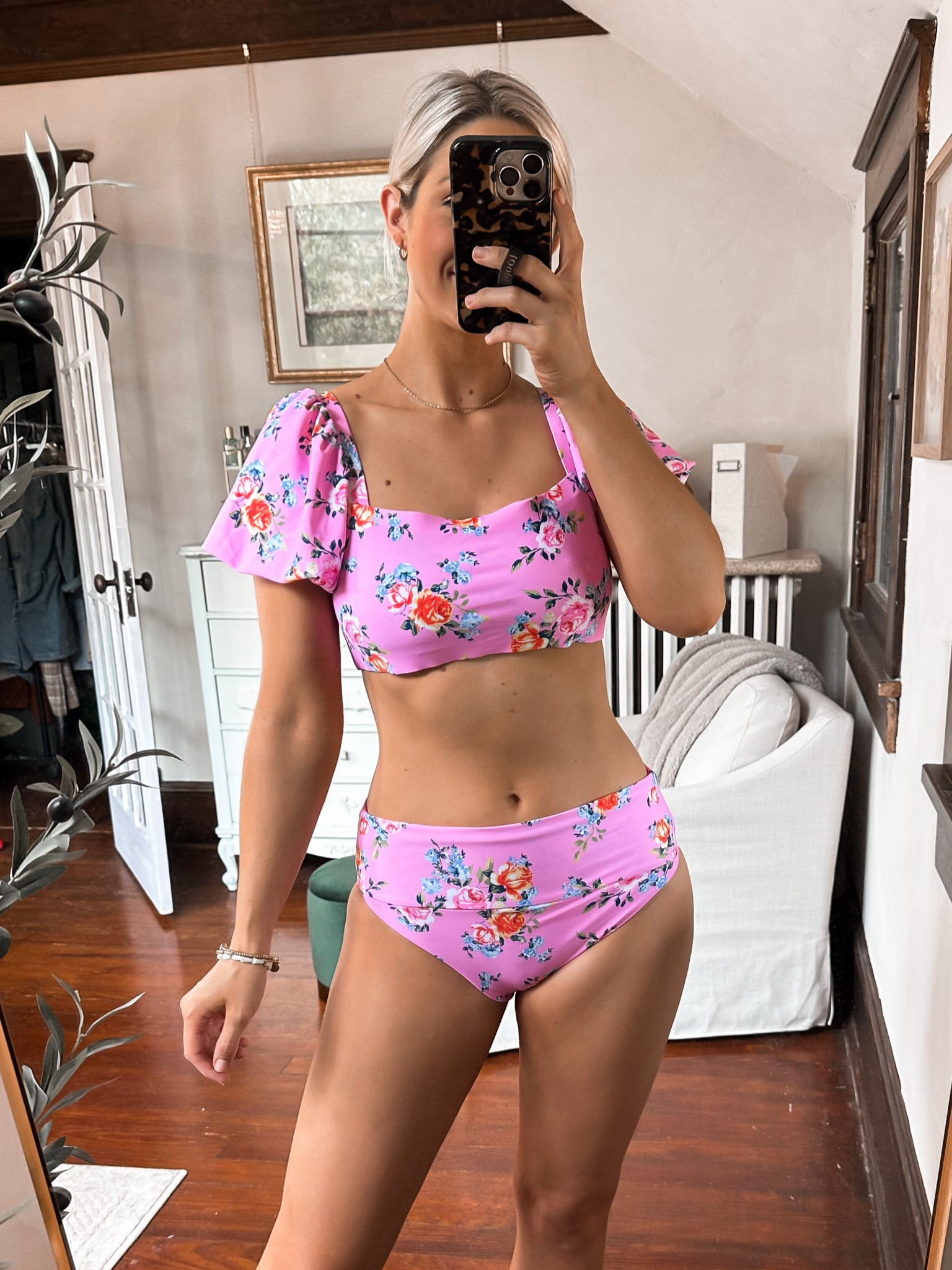 Favorite ever high waisted bikini, wearing size M
30% off with code Fourth23
Buddy love July 4th sale


#LTKsalealert #LTKswim