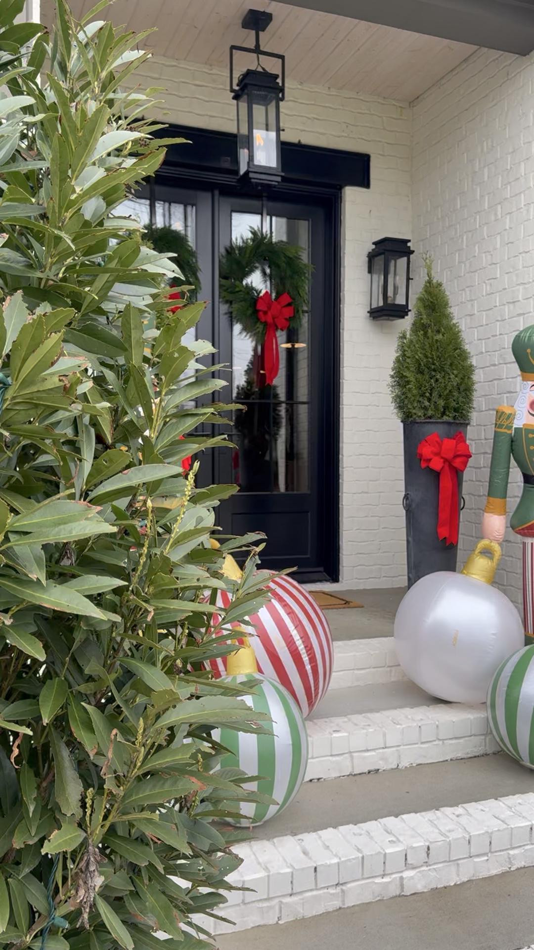 Always so fun & festive with FUNBOY inflatables! ❤️🎄✨

#LTKGiftGuide #LTKHoliday #LTKHome