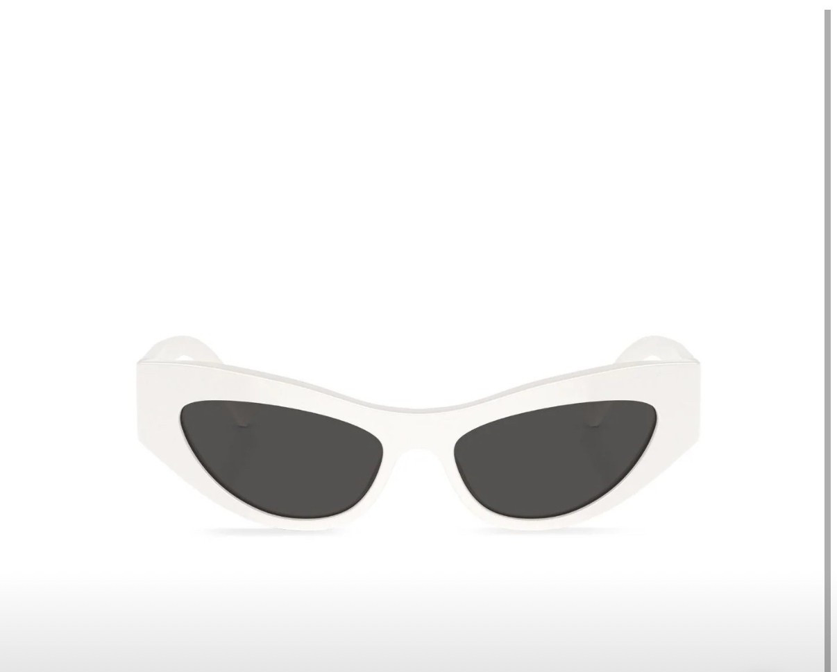 Cutesy sunglasses 

#LTKStyleTip #LTKSeasonal