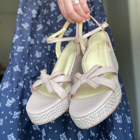 Time to break out spring shoes 🤍

All of this sunshine has me so excited for sandal season and these gorgeous wedges too. Planning on packing this exact combo for Napa in two weeks. 

You can use the code SARAHFLINT-BATAYLORC for $50 off at @sarahflint_nyc 


#LTKshoecrush #LTKtravel #LTKSeasonal