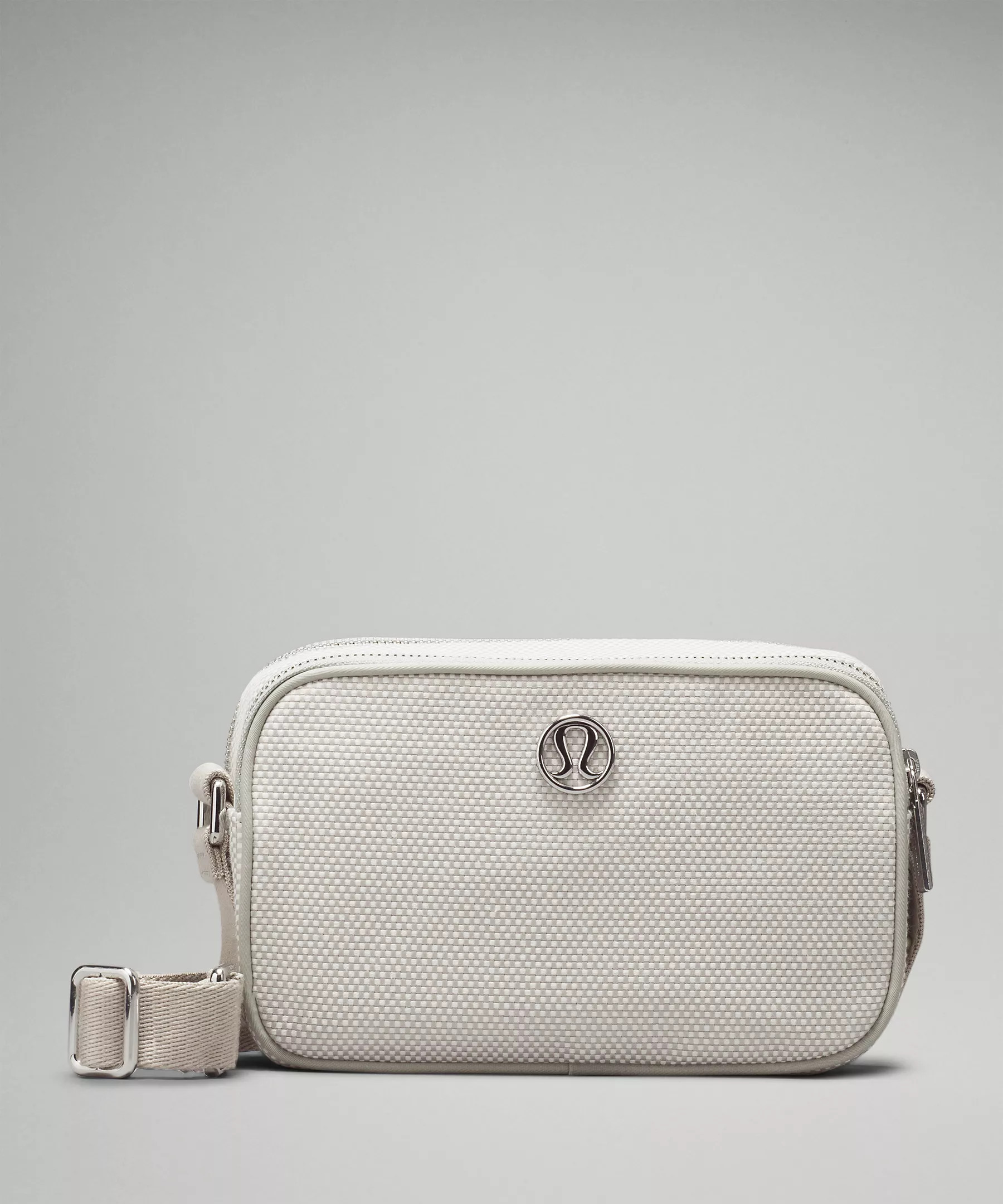 Crossbody Camera Bag 2L | Lululemon (US)