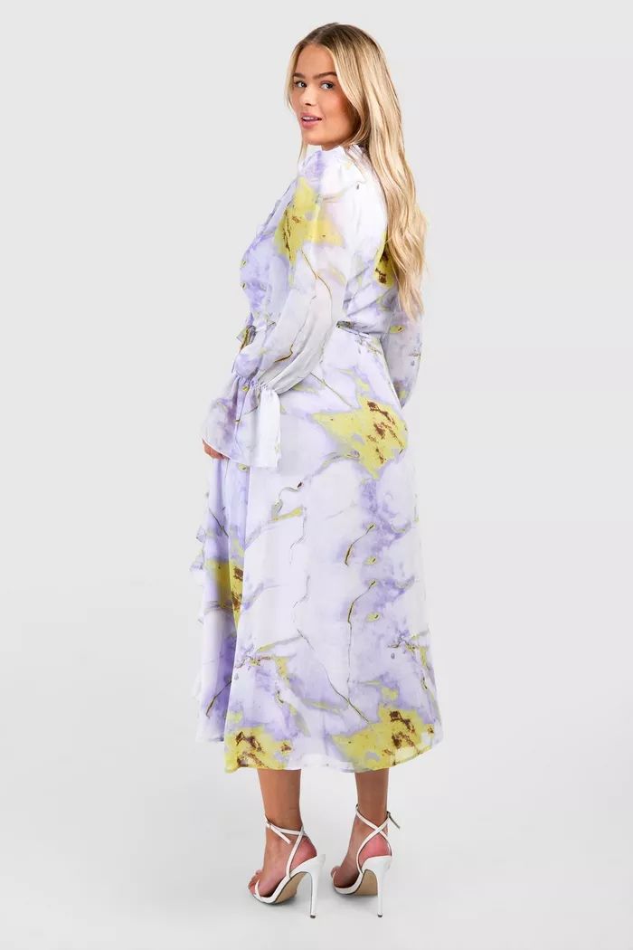 Plus Floral Ruffle Wrap Dress | boohoo (US & Canada)