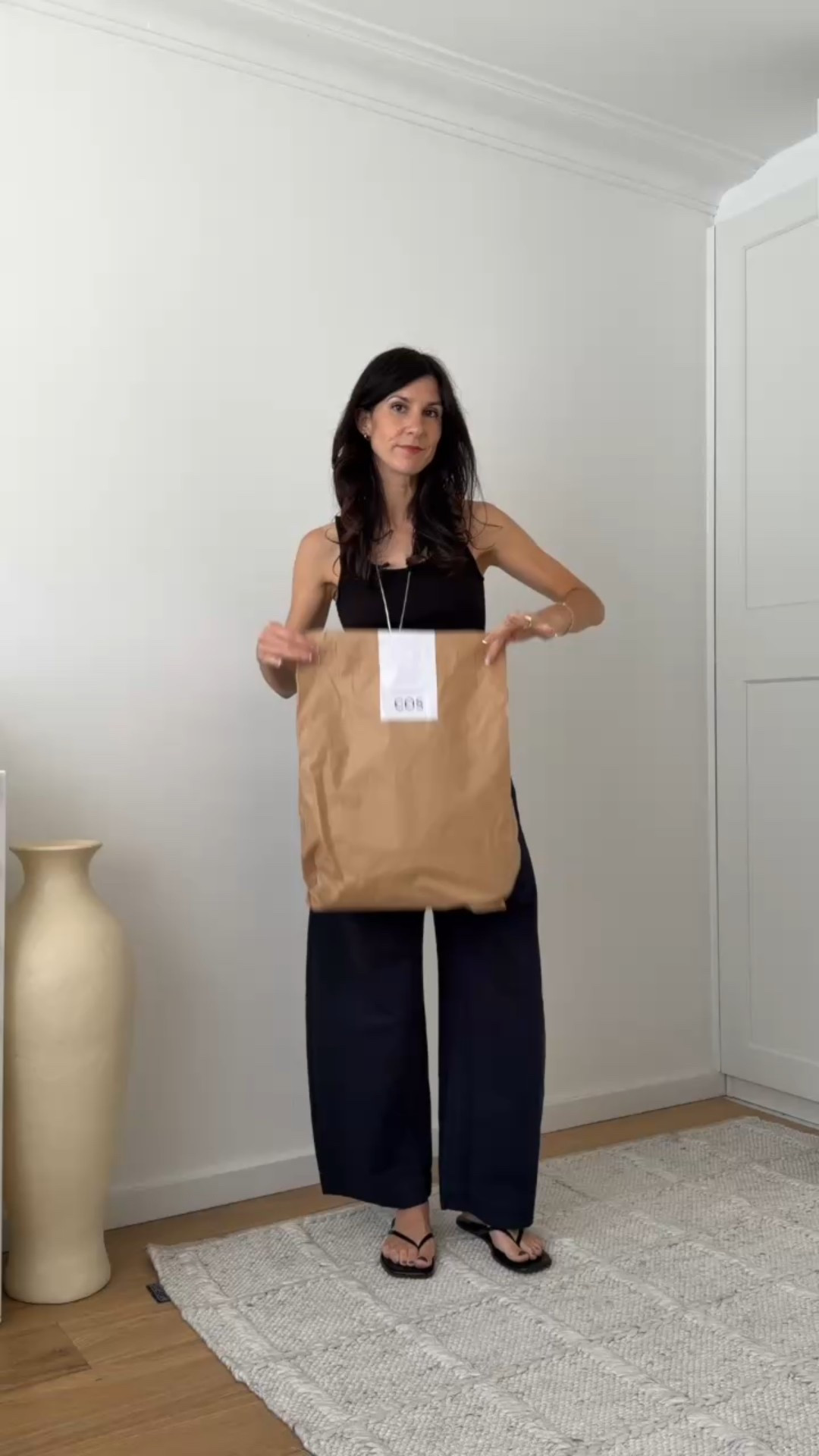 Trying on new season COS. 

Chunky knit is size XS 
Merino long sleeve knit is size S
Check skirt is size AU6/34
Sweatshirt is size S
Barrel pants are size XS