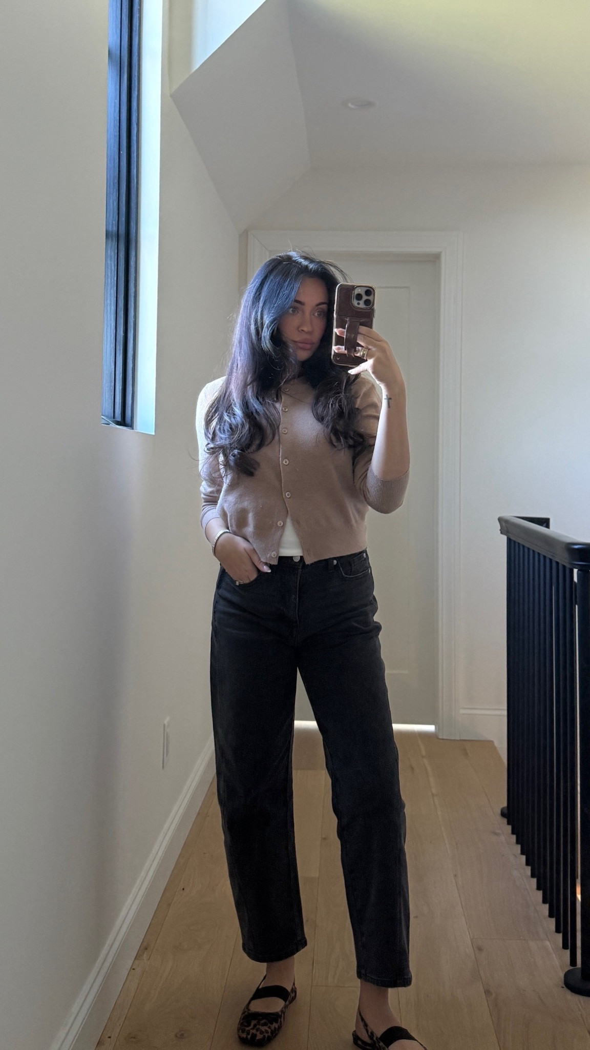 Small tops & jeans I’m wearing a 2 but they def run big! I would size down 