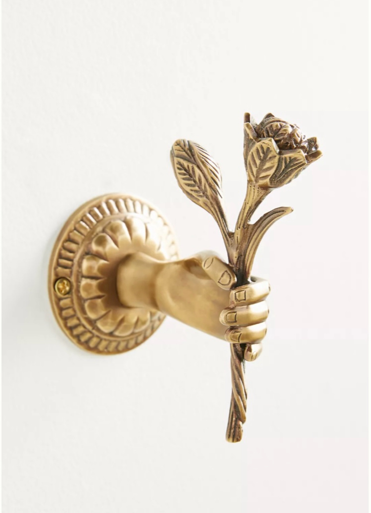 i’m obsessed with these hooks to use as tie backs for my curtains!

#LTKFindsUnder100 #LTKHome #LTKFindsUnder50