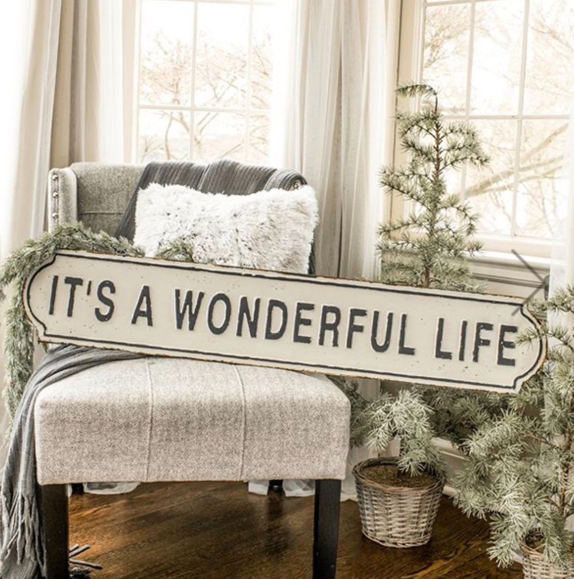 This sign is perfect!! I just love it so much😍 it is the perfect Christmas sign. 


#farmhousechristmas #christmassign #militarywife #christmasmusthaves

#LTKHome #LTKSeasonal #LTKHoliday