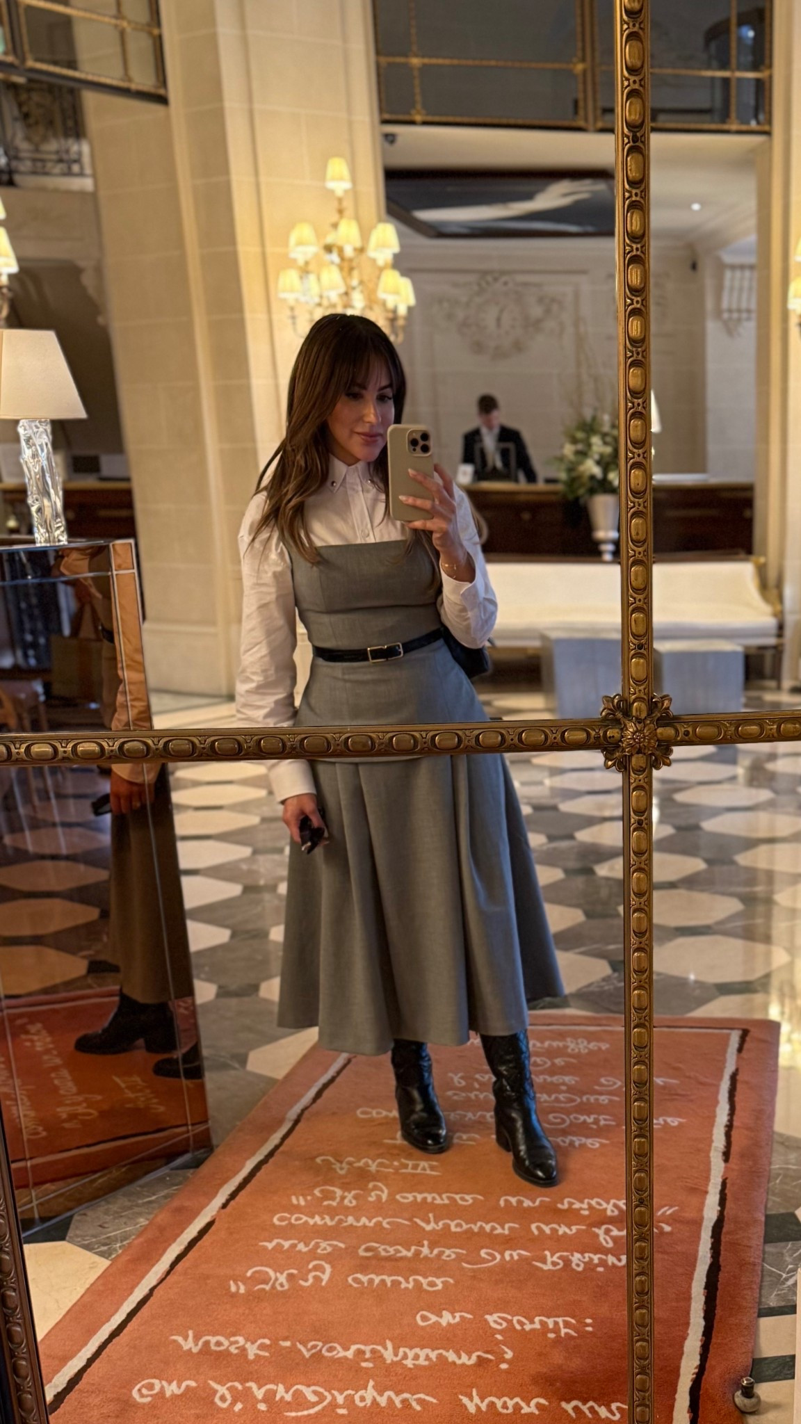 Another day in Paris, dressed for tea in this fit and flare top and midi skirt. 

#aritzia #zara 

#LTKFindsUnder100 #LTKStyleTip #LTKWorkwear