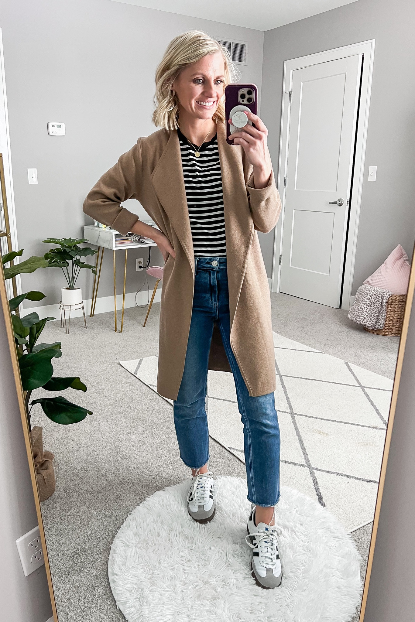 What I wore this week! 
Top- xs
Coatigan- small
Jeans- thrifted, brand is Paige, I linked similar options to shop 
Shoes- 7

#LTKstyletip #LTKsalealert #LTKSeasonal