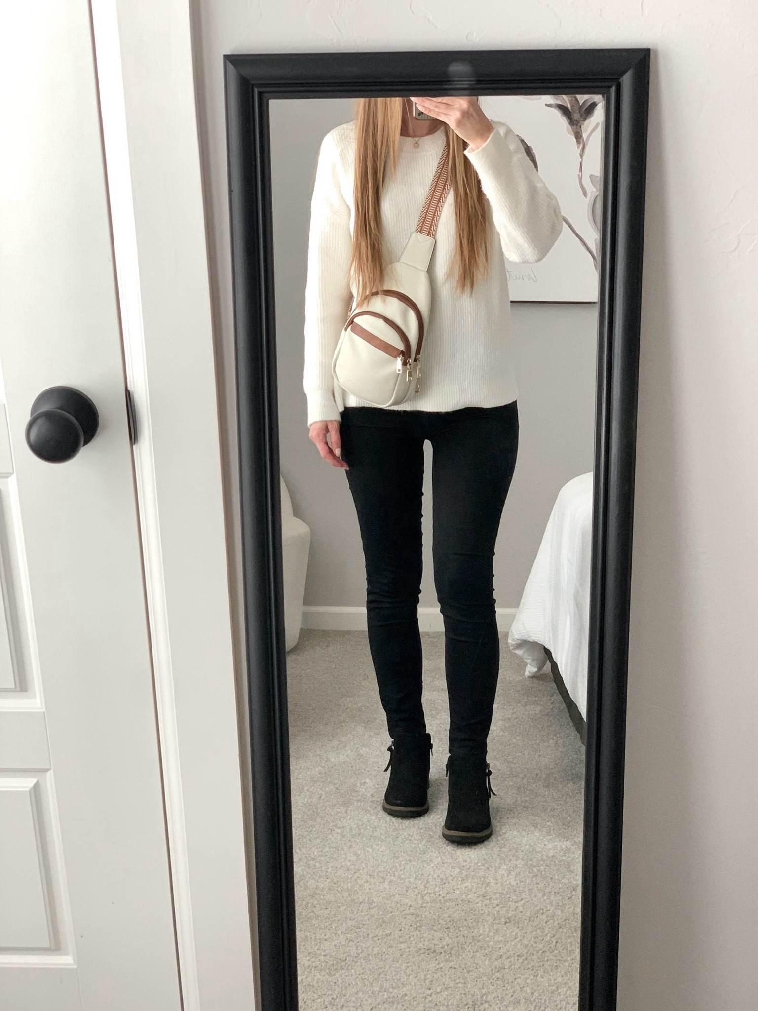 OOTD - Christmas Shopping with friends 

Lifestyle, winter outfit, cozy outfit, mall outfit, jeans, booties, sweater, simple winter outfit, outfit idea, gift idea for teens, outfit idea for teens, outfit idea for women

#LTKShoeCrush #LTKSeasonal #LTKHoliday