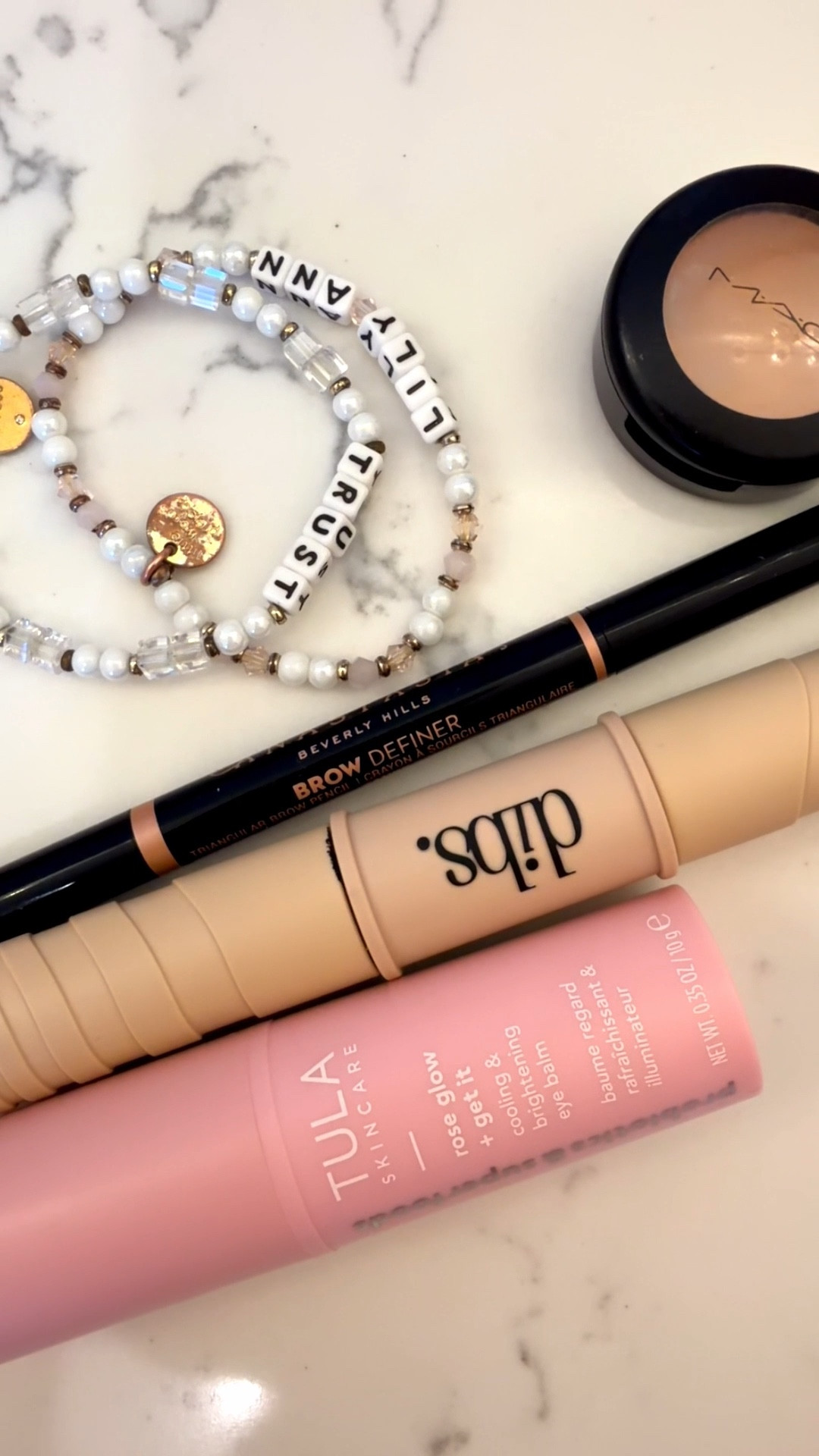 My full morning routine must-haves!

#LTKdayinmylife #LTKgrwm #LTKmorningroutine