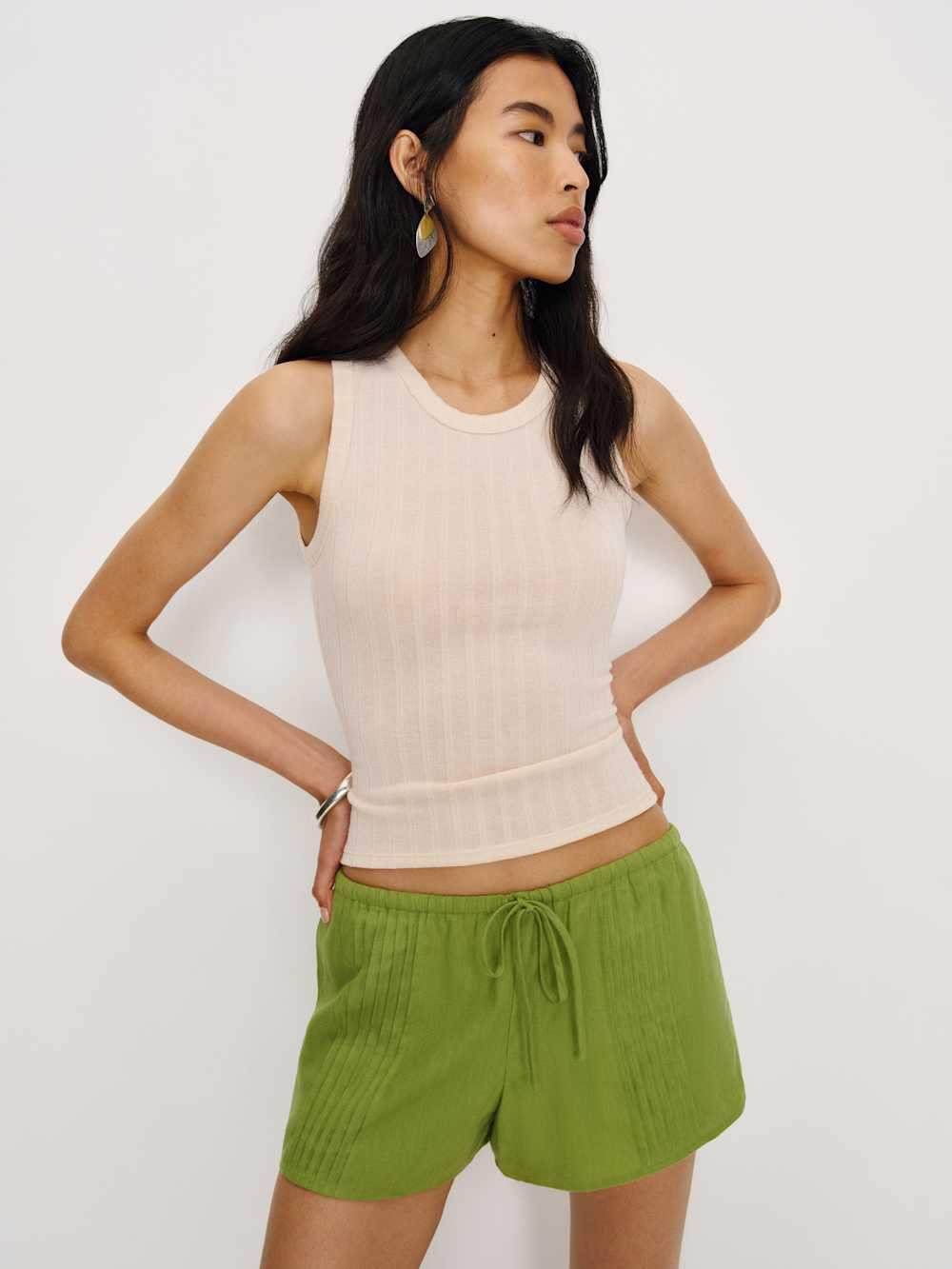 Hannah Linen Low Rise Short | Reformation (Global)