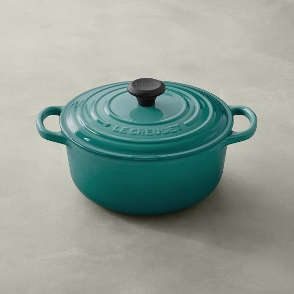 Le Creuset Signature Cast-Iron Round Dutch Oven | Williams-Sonoma