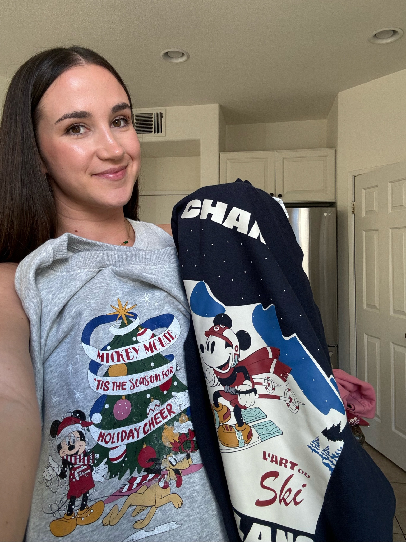 wearing an XL, these are sooo good 