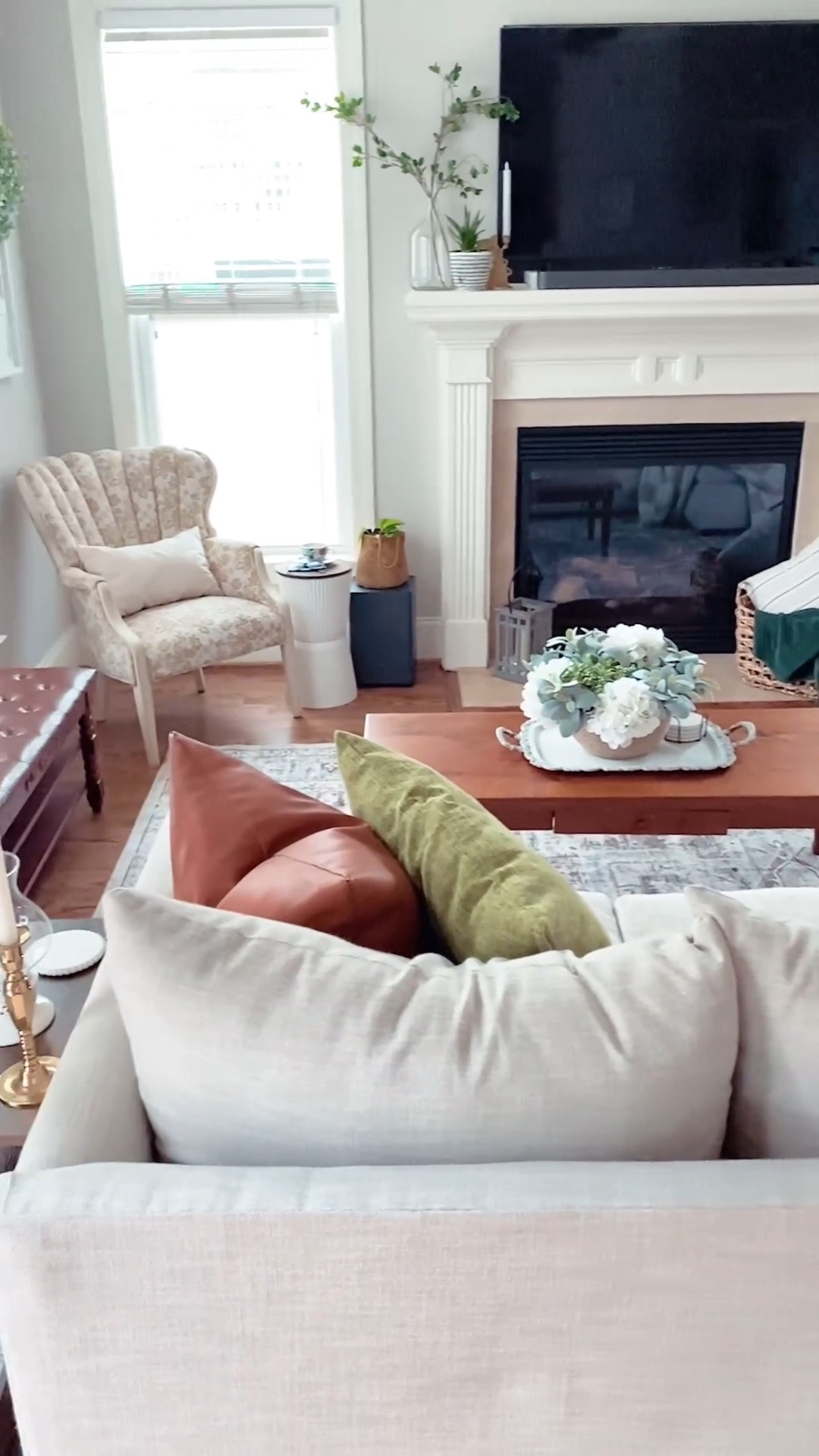 Looking for some home decor inspo? 😊 Tune in to see how I style my new narrow console table from Amazon featuring thrifted treasures and sleek finds from Amazon itself. Just a little bit of magic and creativity can turn an ordinary room into a stylish haven! ✨ 


Small spaces | Small space furniture | living room decor | console table styling | amazon finds | thrifted decor finds | walmart decor finds | home decor on a budget | basket decor | fake plant decor | old books | bust vase | bras candlesticks | vintage brass decor | farmhouse vase | Fake Tulips | White tulips | dragonfly decor

#HomeDecor #ThriftedStyle #LivingRoomTour #SpringRefresh #neutraldecor #homedecor #farmhousedecor #thriftedhomedecor #thrifteddecor #interiorstyling 

#LTKhome #LTKSeasonal #LTKfindsunder100