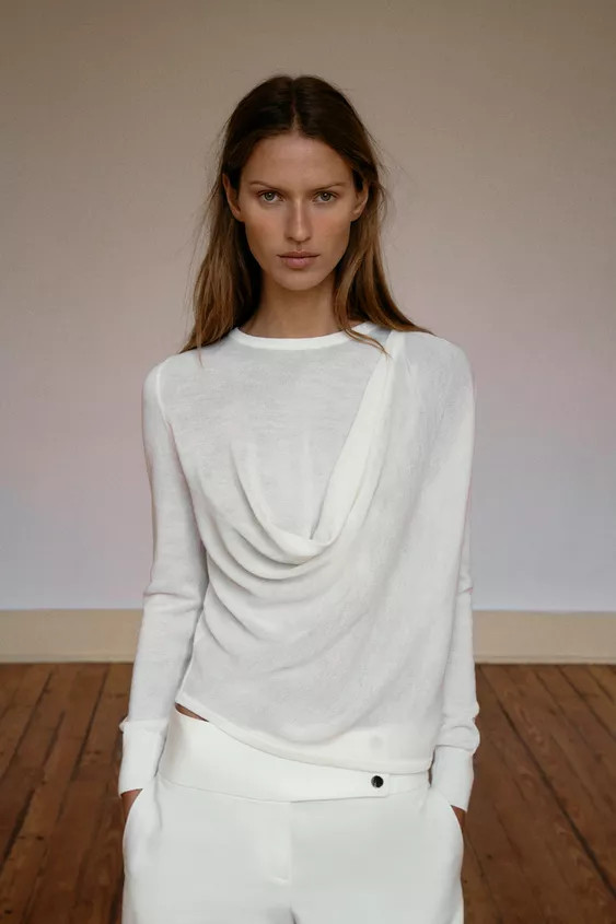 Round neck long sleeve jumper with shoulder pleats. | Zara Canada