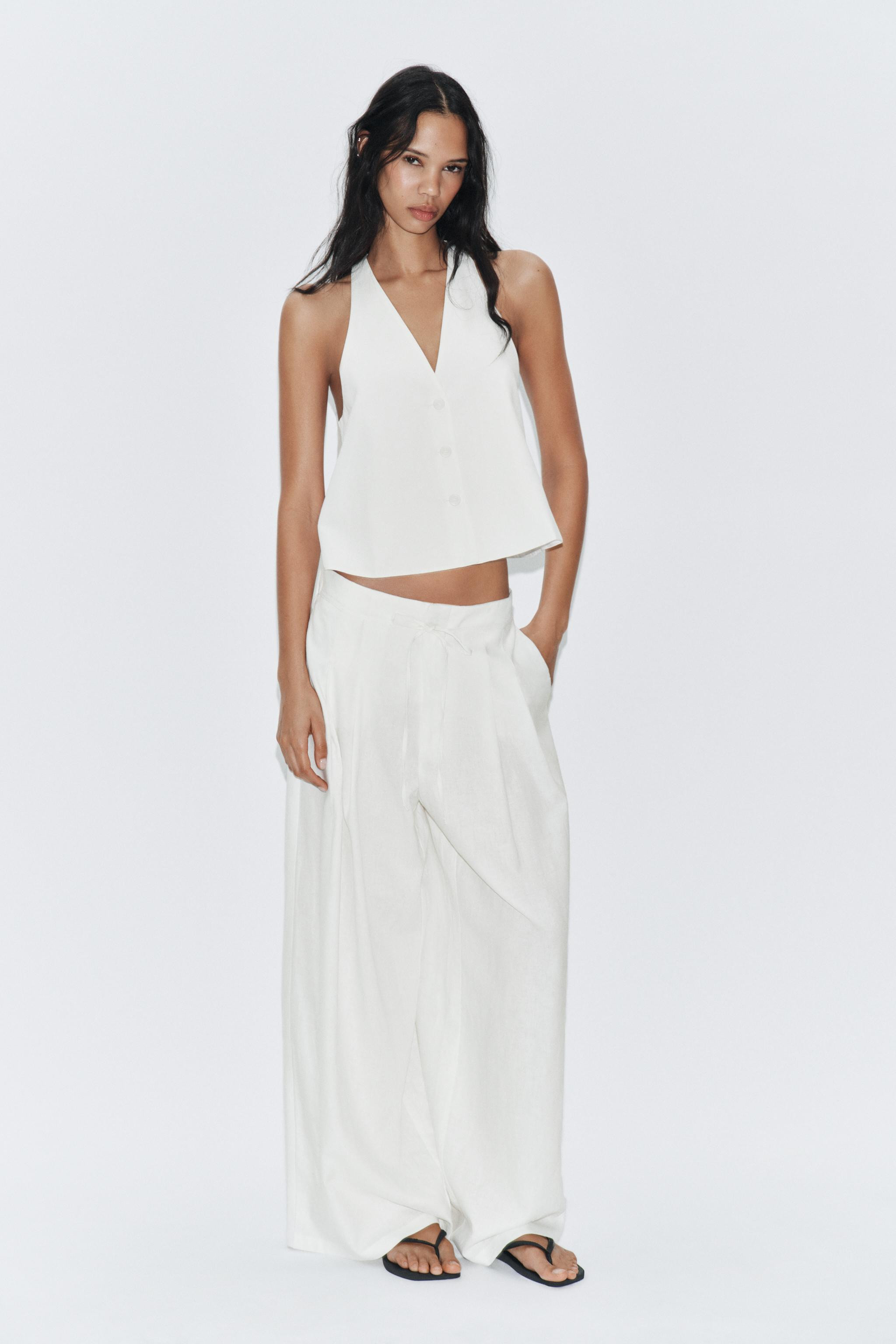 BUTTONED WAISTCOAT WITH LINEN | Zara UK