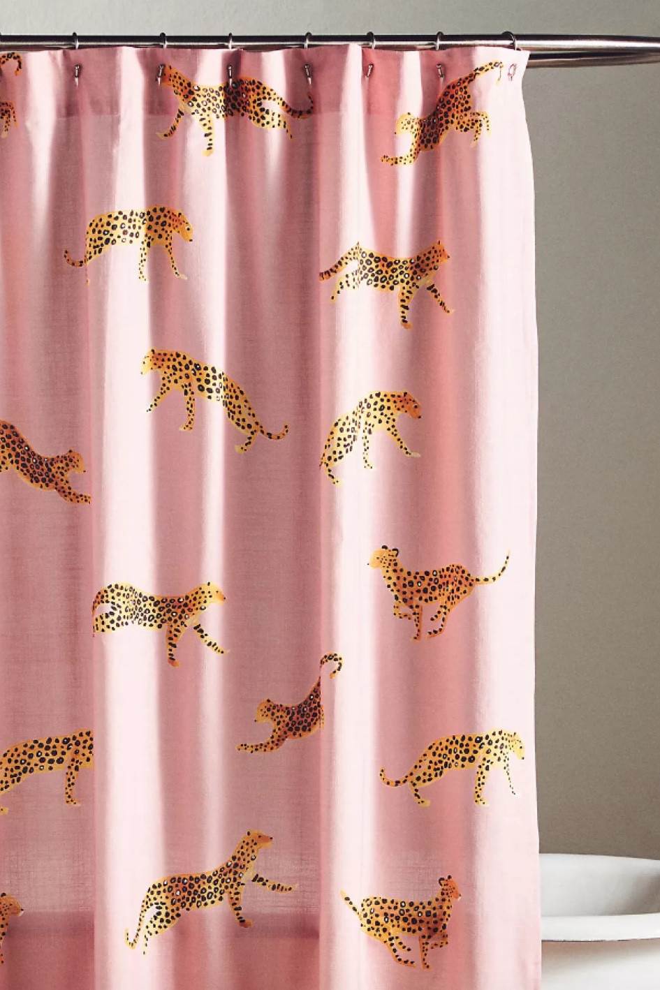 Current obsession: my shower curtain🛀

#LTKFindsUnder100 #LTKStyleTip #LTKHome