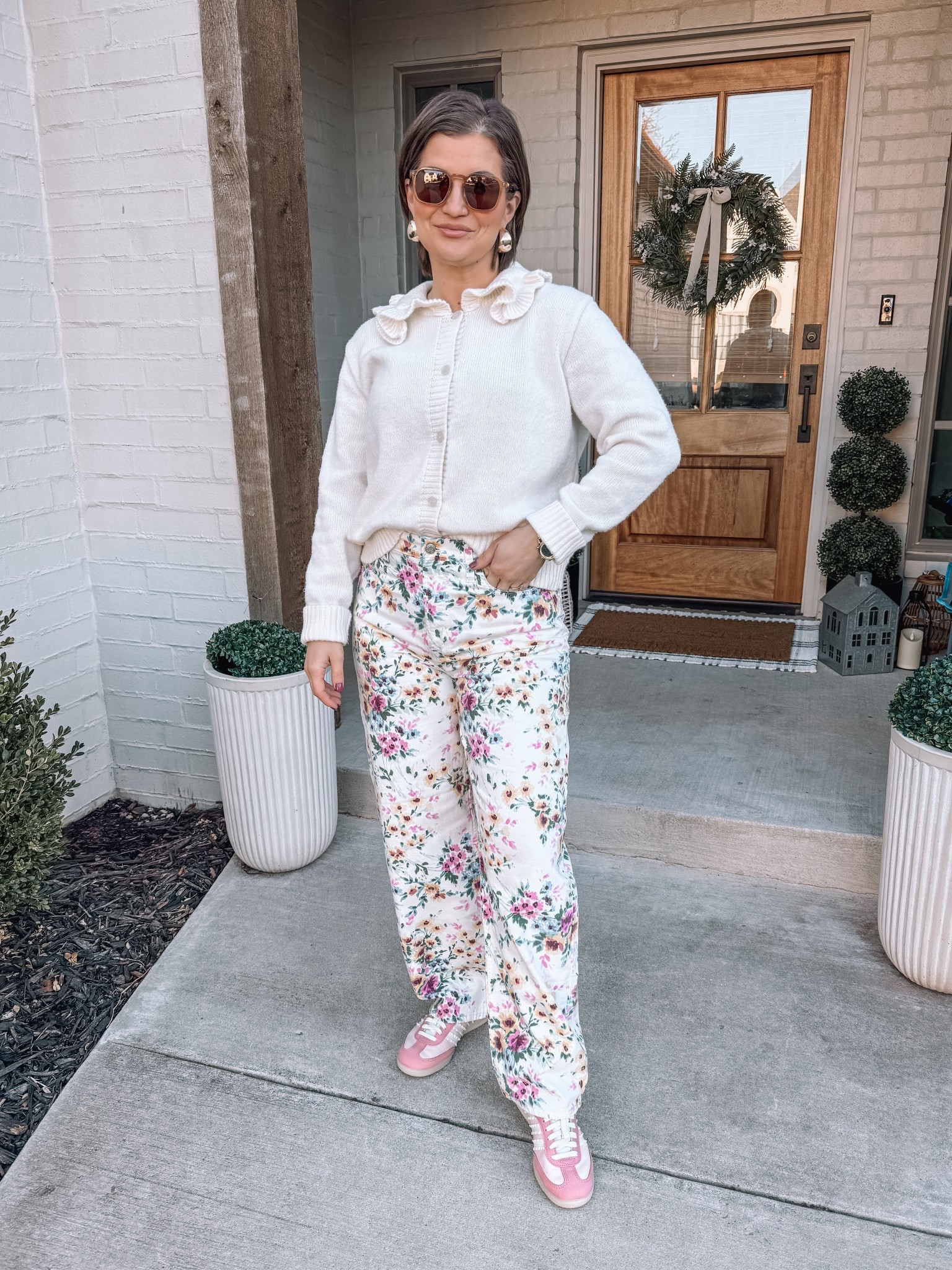 Fun floral jeans 50% off! 

#LTKFindsUnder100 #LTKootd #LTKFindsUnder50