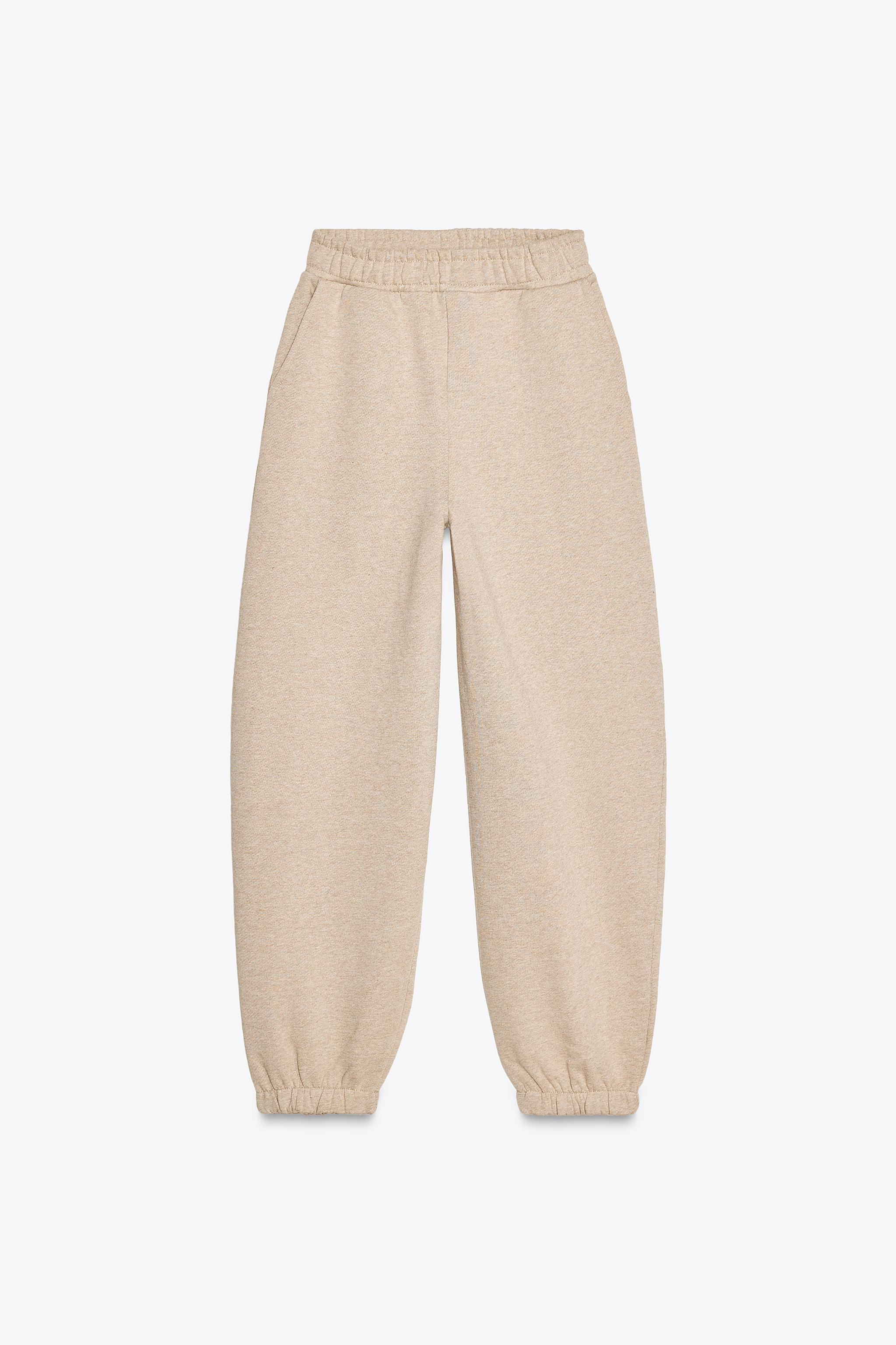 Mid-rise sweatpants with elastic waistband. Front pockets. Elastic hem. | Zara US