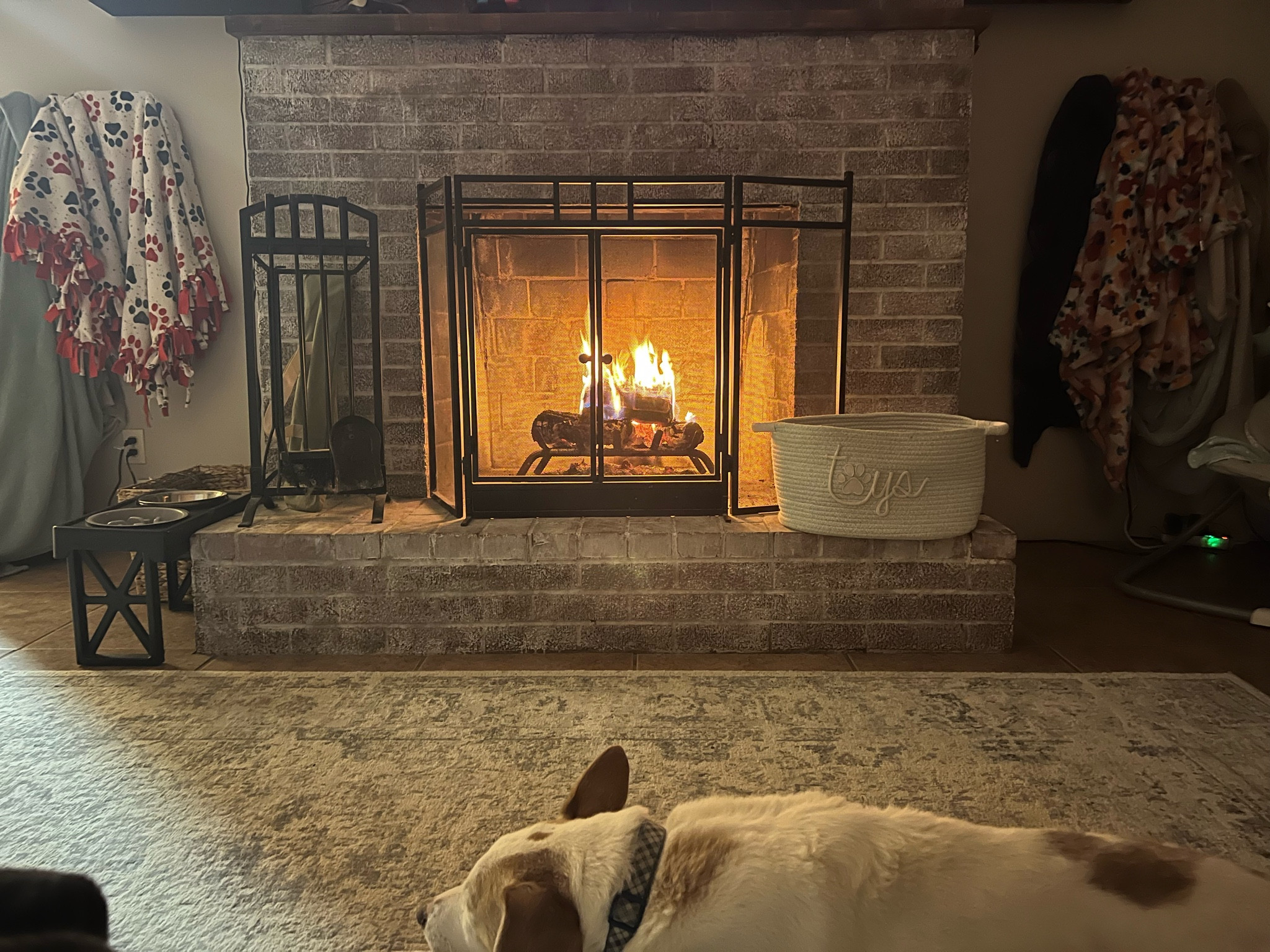 Cozy winter nights ❄️

#LTKhome #LTKfamily #LTKSeasonal