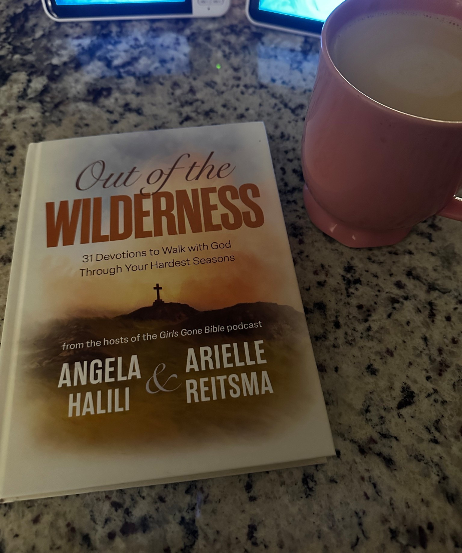 Goodmorning!

#LTKdayinmylife #LTKmomlife #LTKgrwm