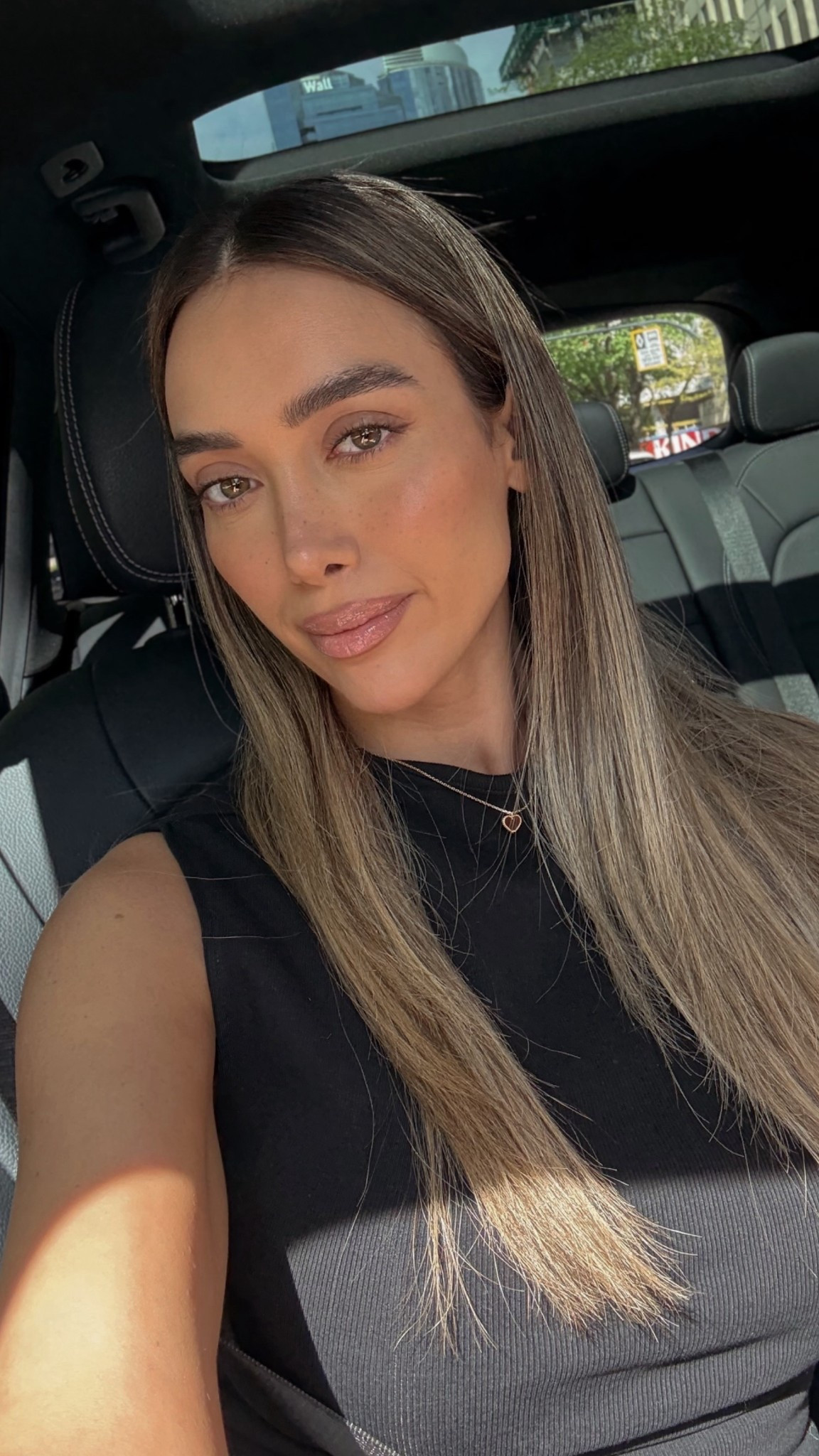 summer glam ☀️


#LTKsummer #LTKbeauty