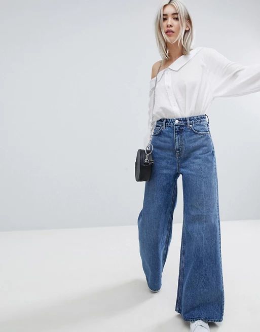 Weekday – Jeans in A-Form mit weitem Bein | ASOS DE