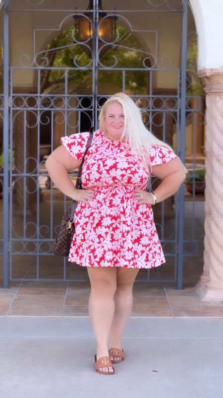 Plus size floral walmart dress
Wearing size 20

#LTKOver40 #LTKWorkwear #LTKPlusSize