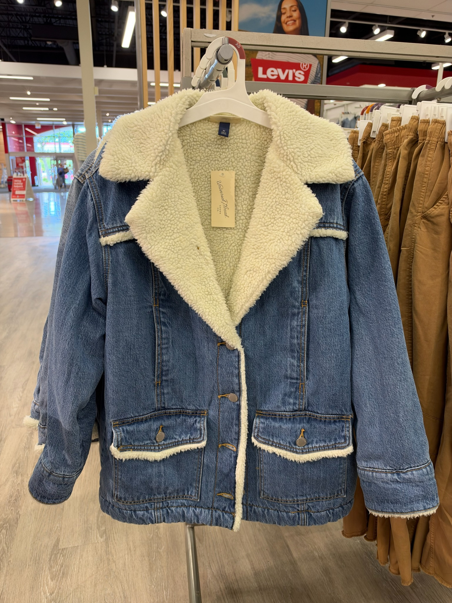 This denim + shearling combo is SO cute for fall 🤎 such an easy layer with jeans, leggings, or a mini skirt.
 

 #LTKootd #LTKSeasonal #LTKWorkwear