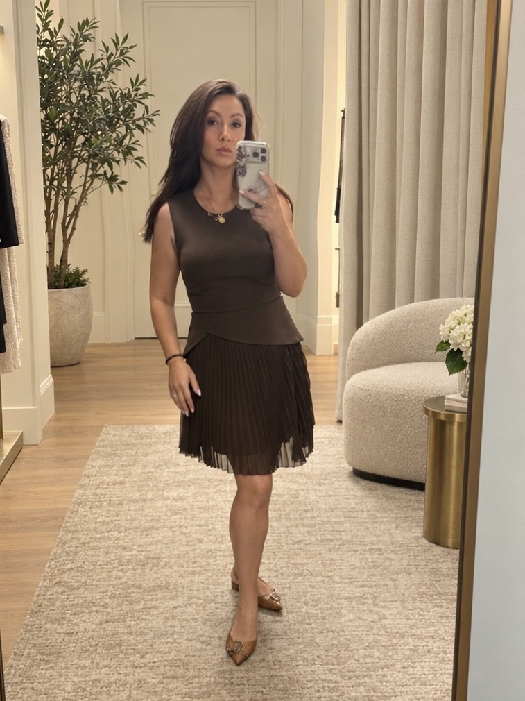 The perfect little dress for those warm fall days when the weather still says summer 🍂🤎
Because I’m ready for fall colors, even if the temperature isn’t!

#LTKSeasonal #LTKOver40 #LTKSaleAlert