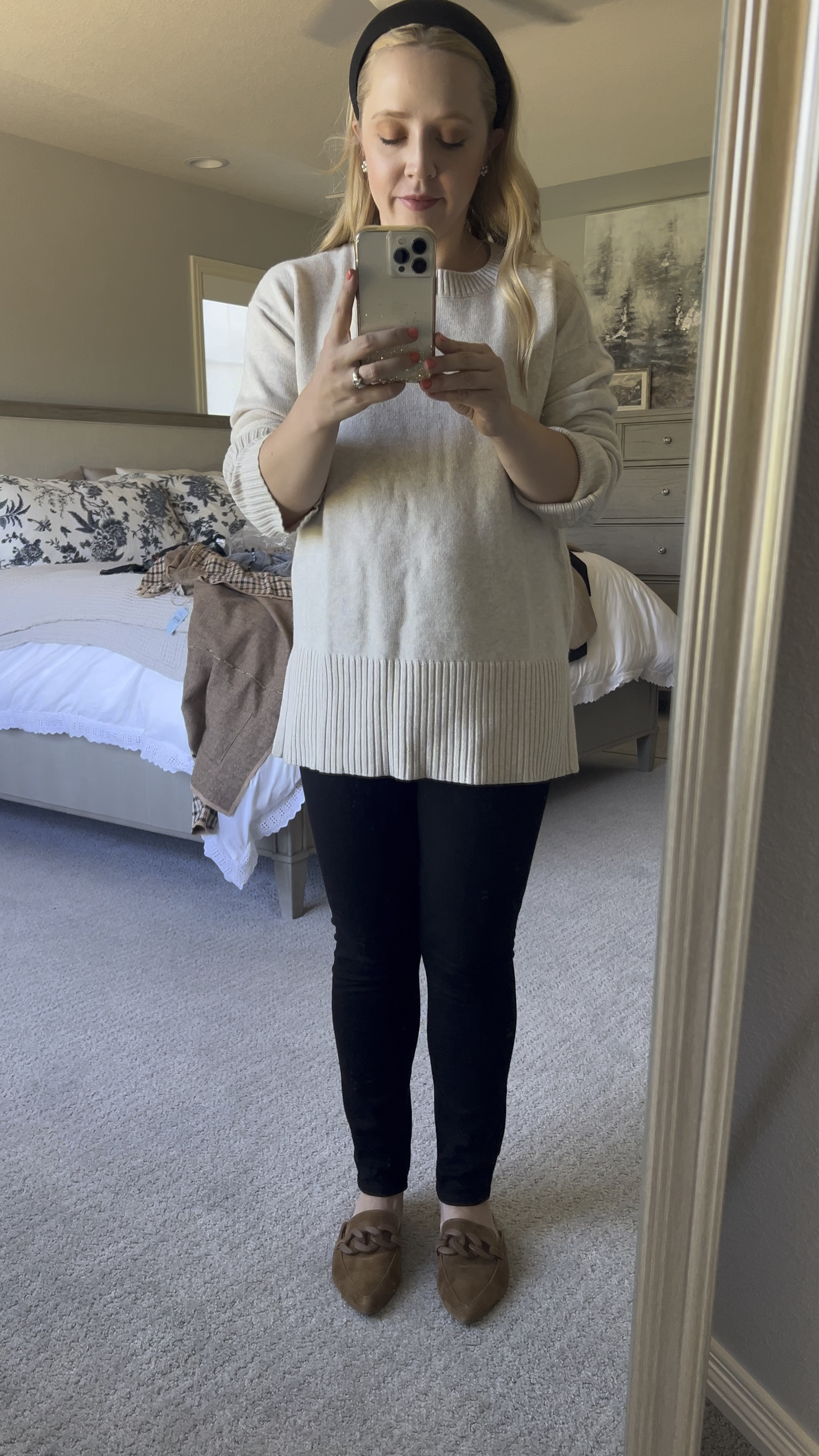 Love the length of this tunic sweater to give coverage in the back with leggings! Went down a size to xs. Petite skinny jeans run small and suggest at least a size up (I’m a 27, would go to a 28). Perfect casual outfit for Thanksgiving. 
Fall outfits, skinny jeans, black jeans, Thanksgiving outfit, fall outfits, petite, outfits for fall. 

#LTKSaleAlert #LTKVideo