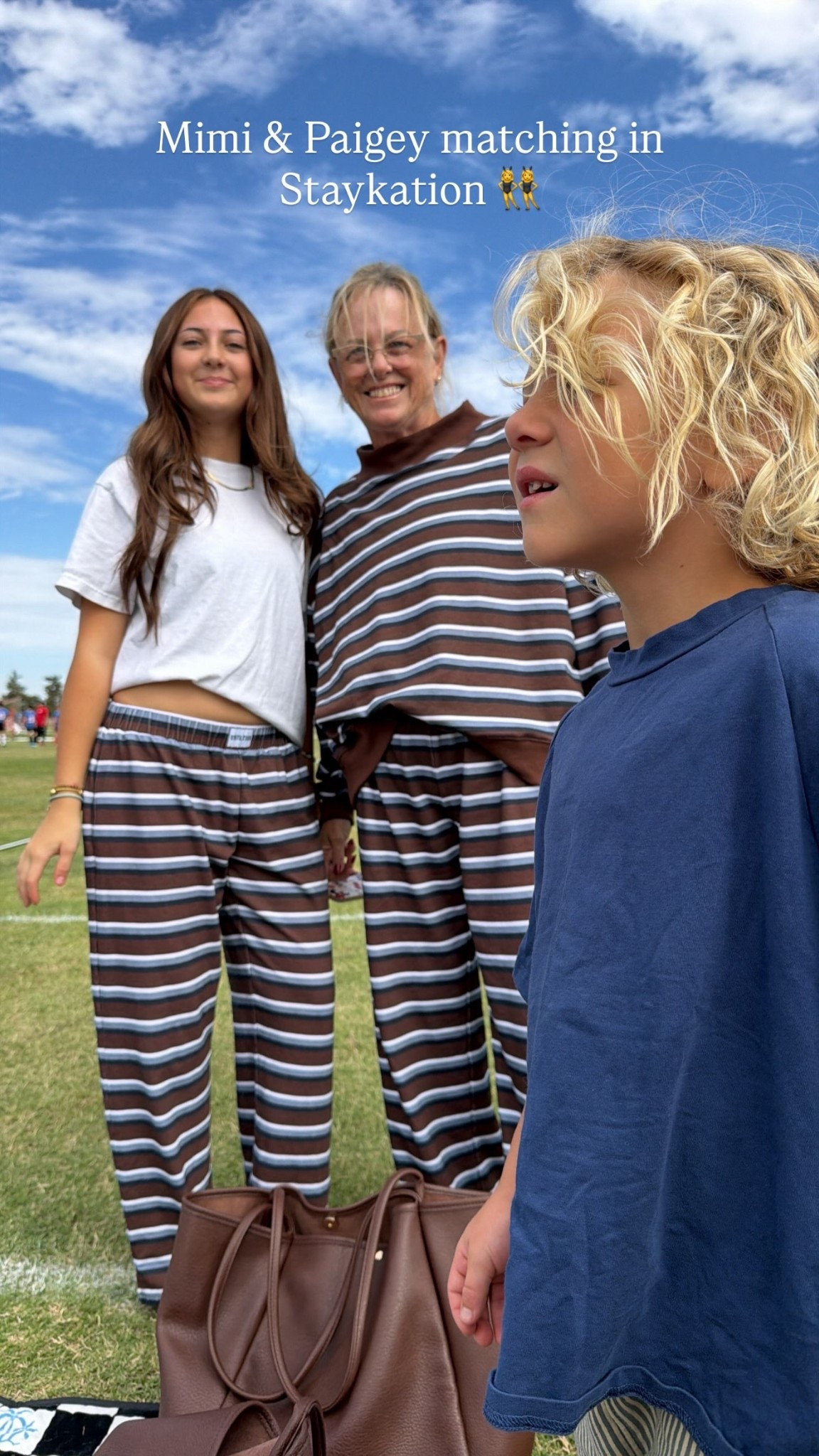 Mimi & Paigey matching in Staykation 👯‍♀️