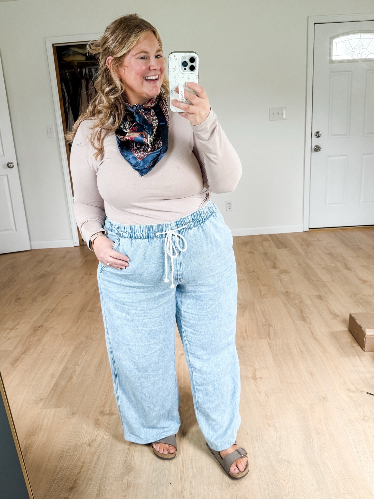 Wearing an  XL in my long sleeve shirt.  Jeans are sold out but an XXL.  Linked similar!

#LTKootd #LTKMidsize #LTKPlusSize
