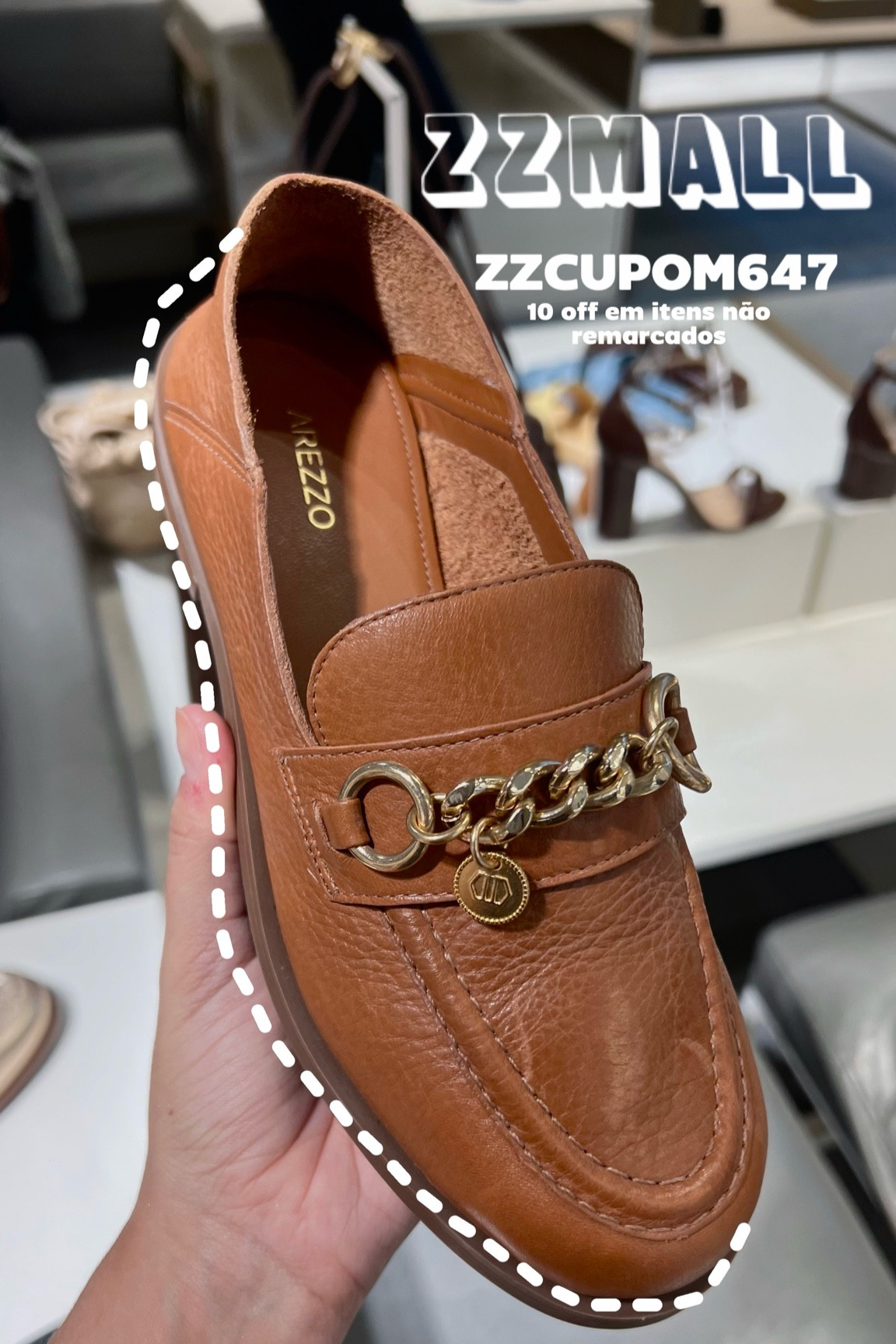 mocassim em COURO da Arezzo ✨
com corrente e pingente! 

E temos cupom no site da ZZMALL que é o outlet oficial do grupo Arezzo! 