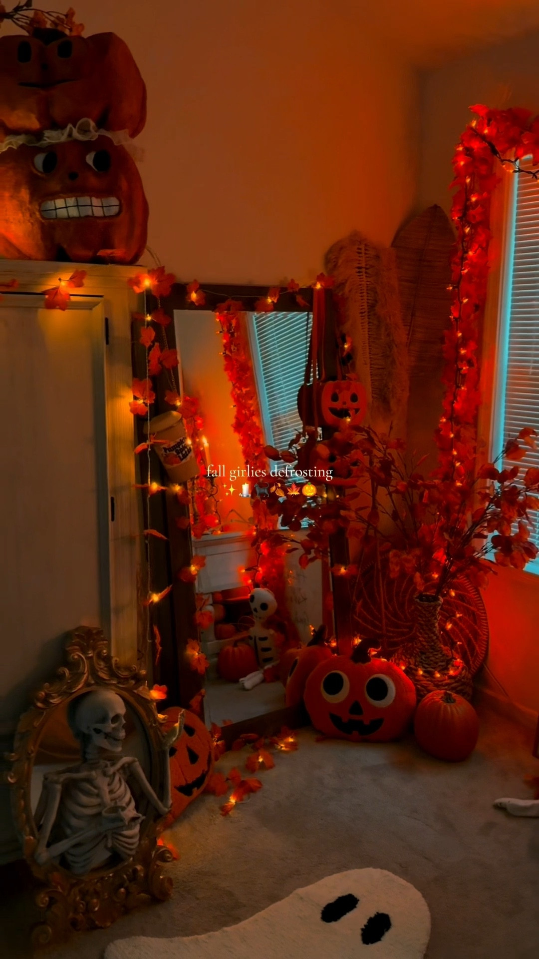 Fall bedroom decor // Halloween decor spooky decor 

#LTKSeasonal #LTKHome #LTKStyleTip