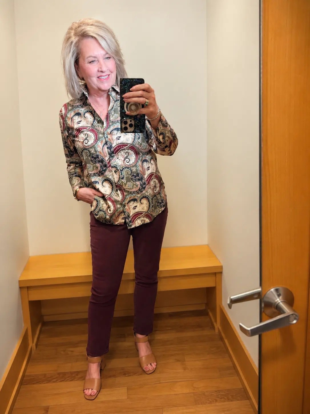 This outfit is from Chico’s and has some of the best Fall colors! I am wearing a size 1 in my printed shirt and burgundy pants. I just love how versatile both pieces are and can be worn several ways!

#LTKWorkwear #LTKOver40 #LTKootd