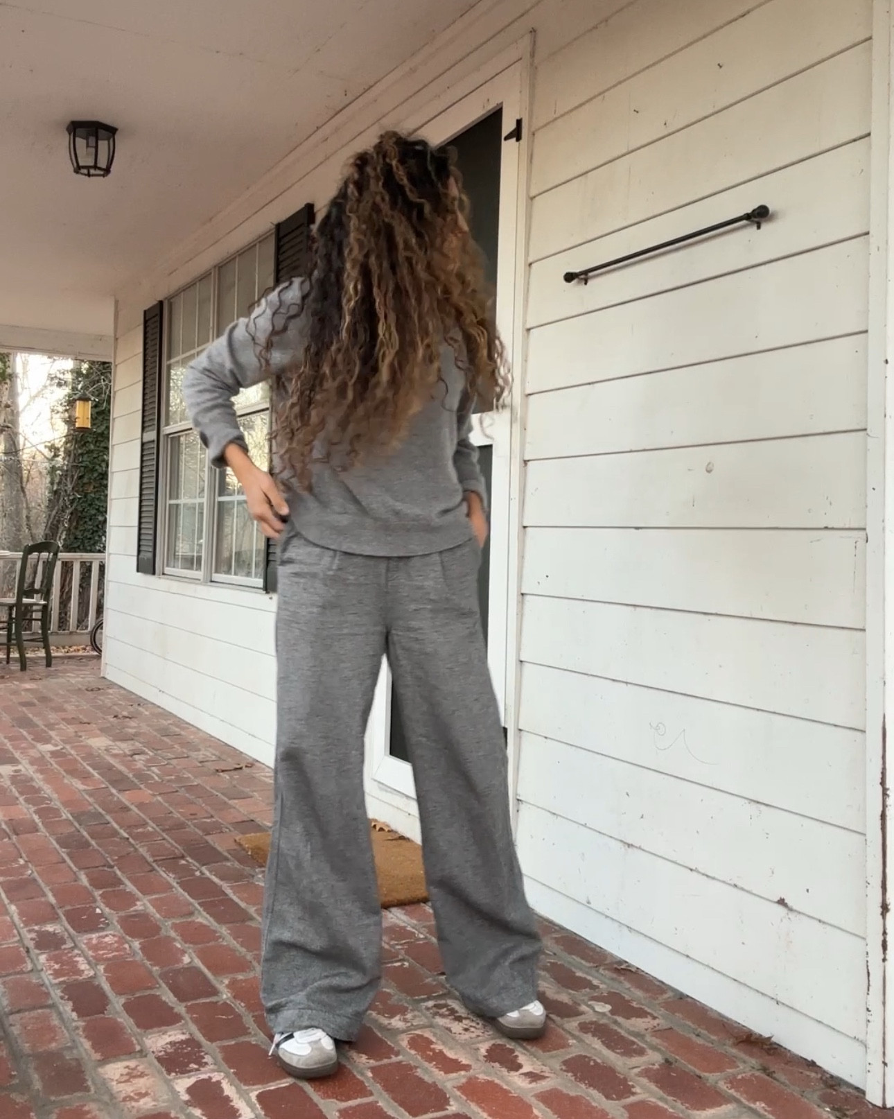 Cashmere 🤝🏼 Cotton
A super comfy holiday outfit, winter wear that feels like you’re wearing a sweat suit🤎
#naturalfibers
#supercomfy
#winterfit

#LTKSeasonal #LTKHoliday #LTKU