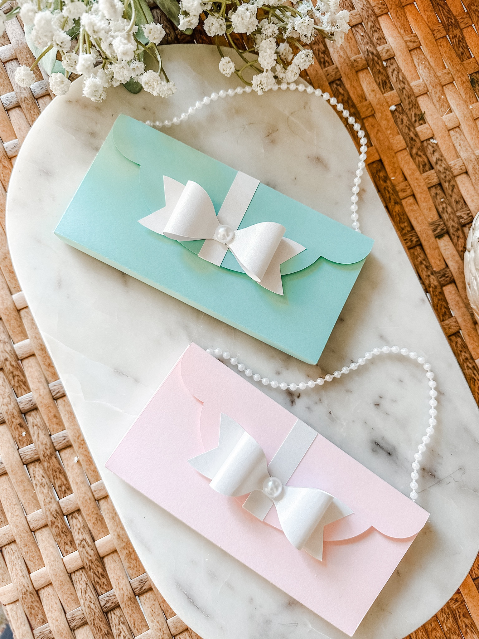 Gift holder idea


#LTKGiftGuide #LTKparties #LTKSeasonal