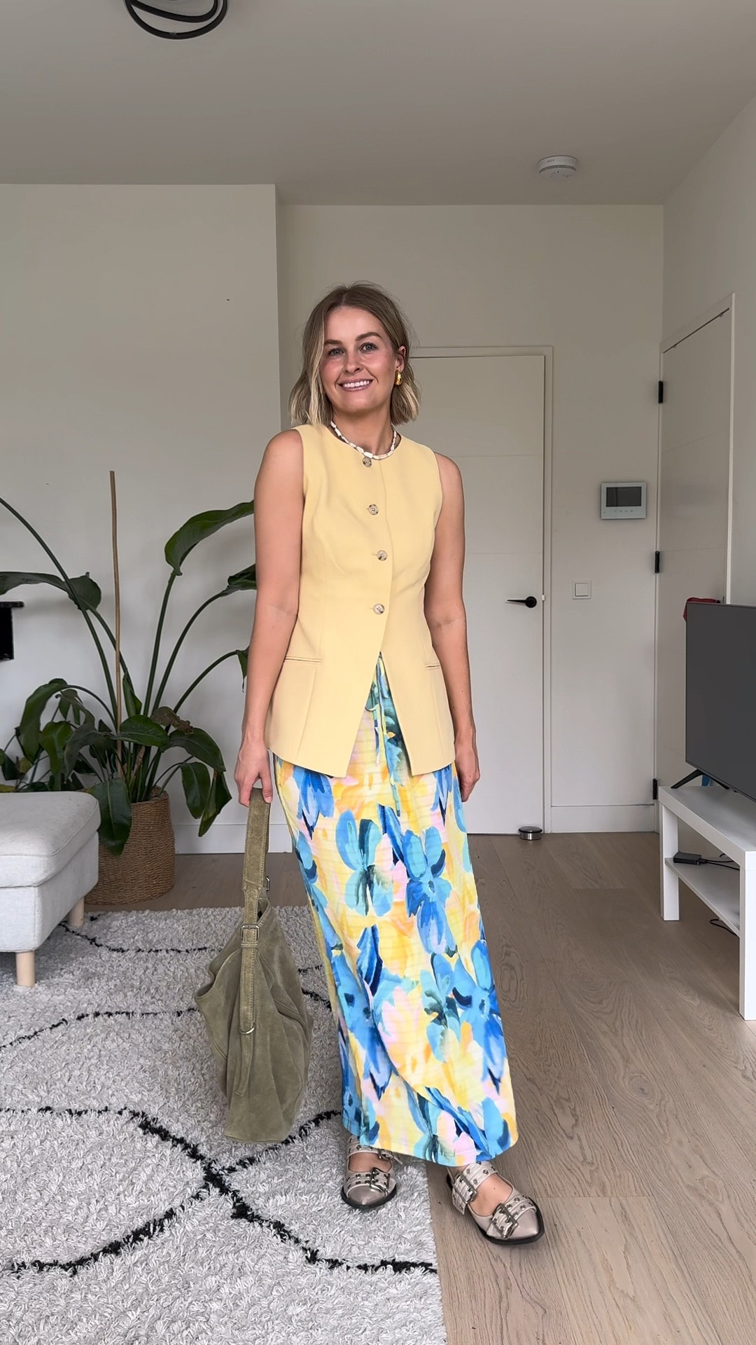 Summer office outfit ☀️ I’m wearing a UK10 in the Aligne Leo waistcoat. The skirt is old season Ruby NZ.

#LTKsummer #LTKeurope #LTKuk