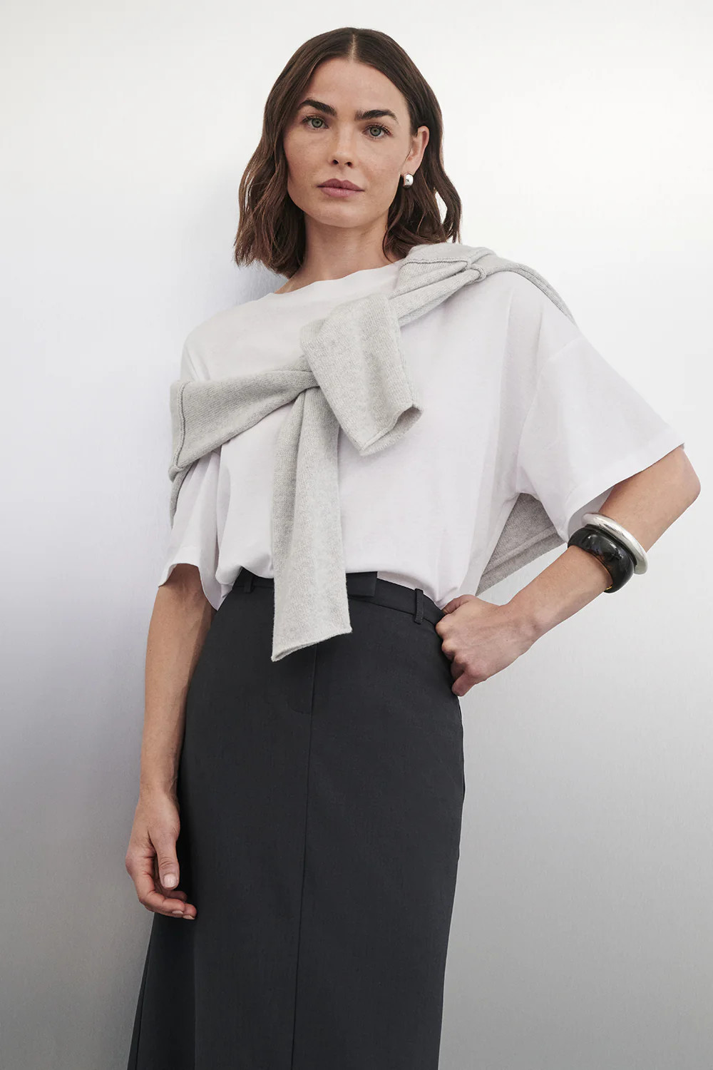 SLOANE WHITE COTTON LONGLINE TEE | DISSH