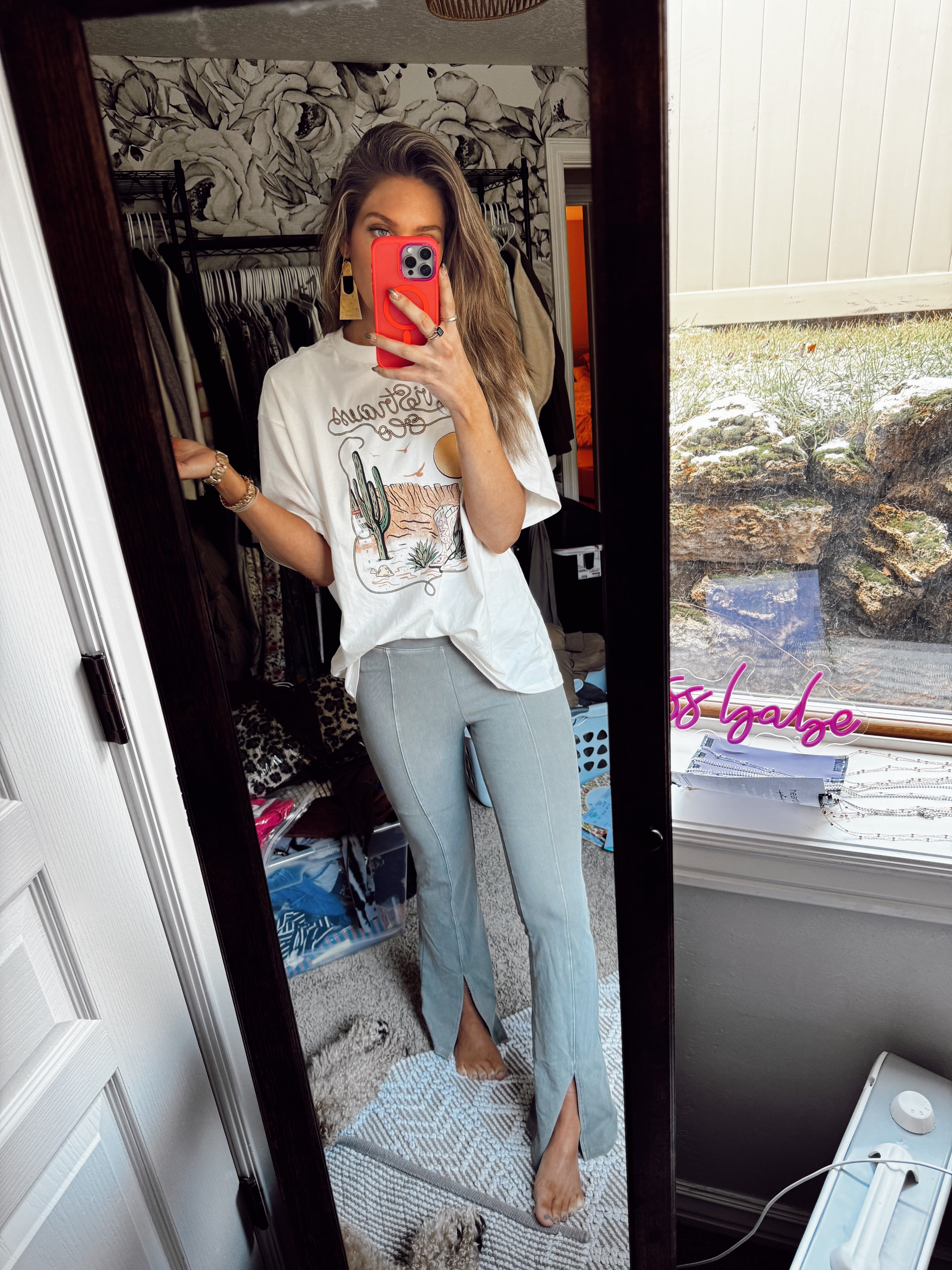  
The CUTEST Target leggings, paired with my new fave graphic tee😍 
 

#LTKSaleAlert #LTKStyleTip #LTKFindsUnder50