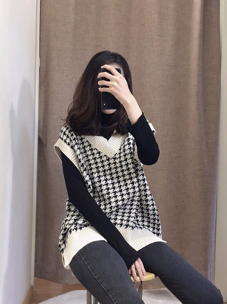 Women Houndstooth Pattern Knit Sweater Vest Sleeveless Loose V-Neck 90s Waistcoat Pullover Knitwe... | Amazon (US)