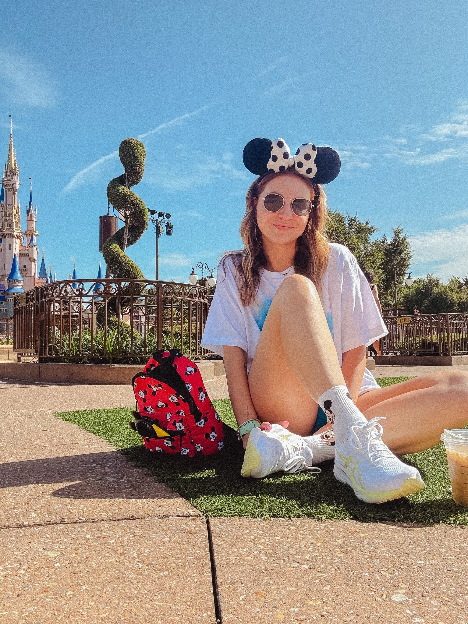 Disney mornings call for comfy fits and iced coffee 💕 

Disney outfit, Magic Kingdom, Disney parks, Disney Girls, What to Wear to Disney, Disney OOTD 

#LTKActive #LTKSeasonal #LTKFindsUnder50